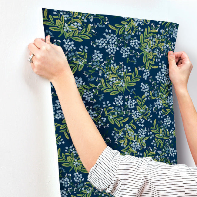 cornflower-wallpaper-navy-york-wallcoverings-rp7385