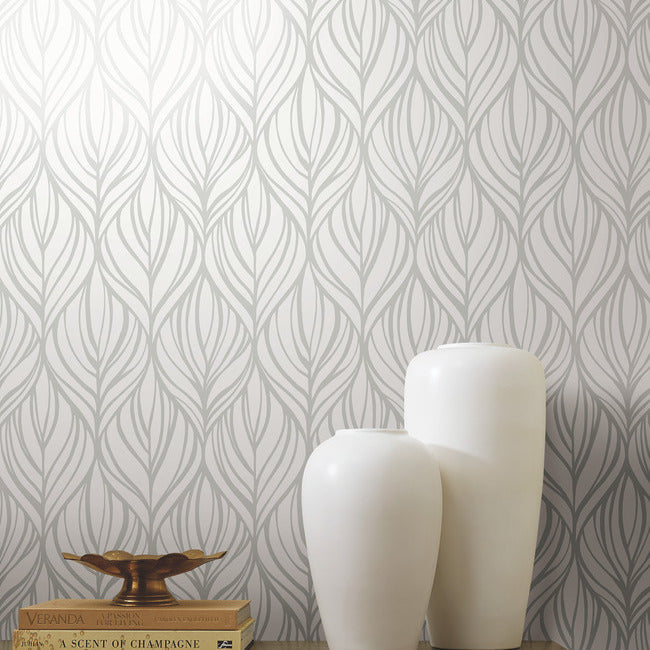 palma-wallpaper-white-silver-york-wallcoverings-dt5084