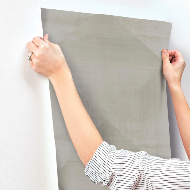 in-clay-wallpaper-charcoal-york-wallcoverings-cc1211