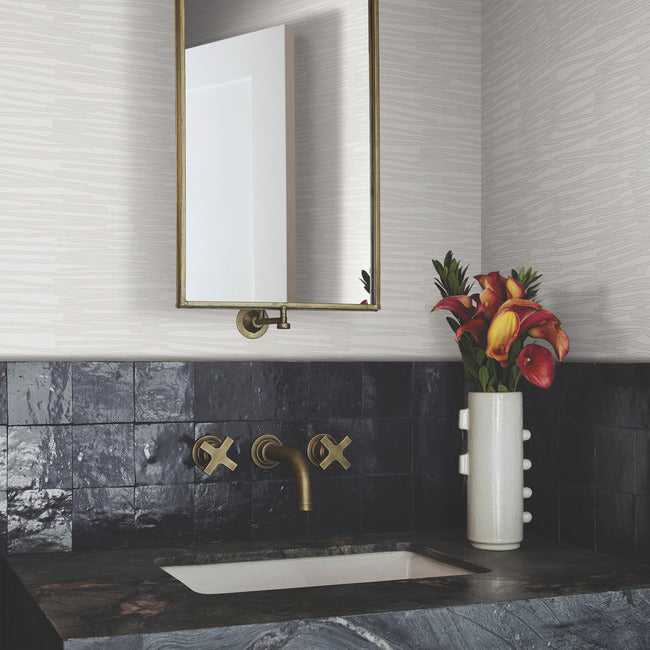 nikki-chu-water-reed-thatch-wallpaper-ivory-glint-york-wallcoverings-ag2096