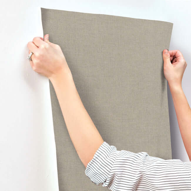 su-tela-wallpaper-taupe-york-wallcoverings-si20869 - York Wallcoverings Wallpaper