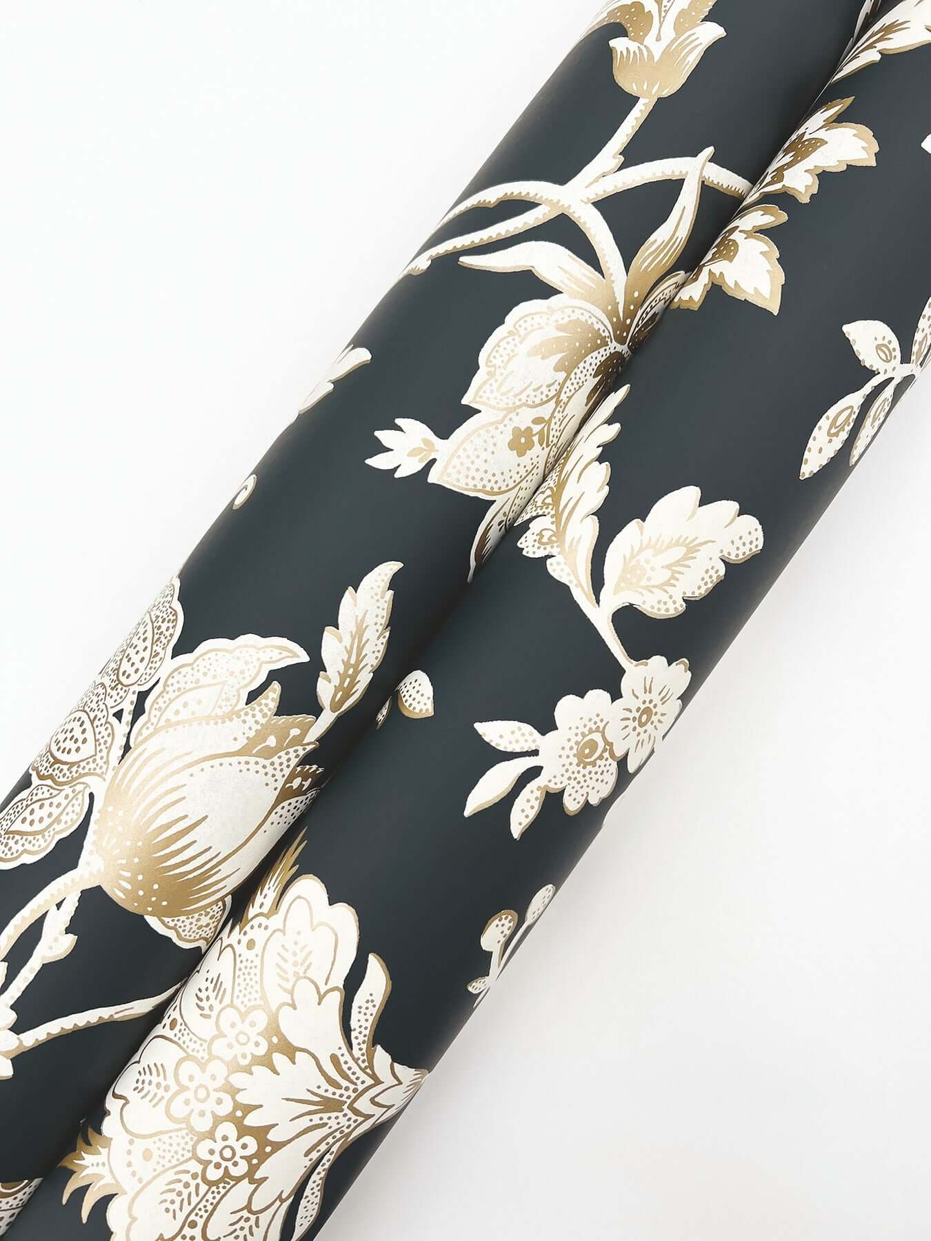 sutton-wallpaper-black-york-wallcoverings-rt7824 - York Wallcoverings Wallpaper