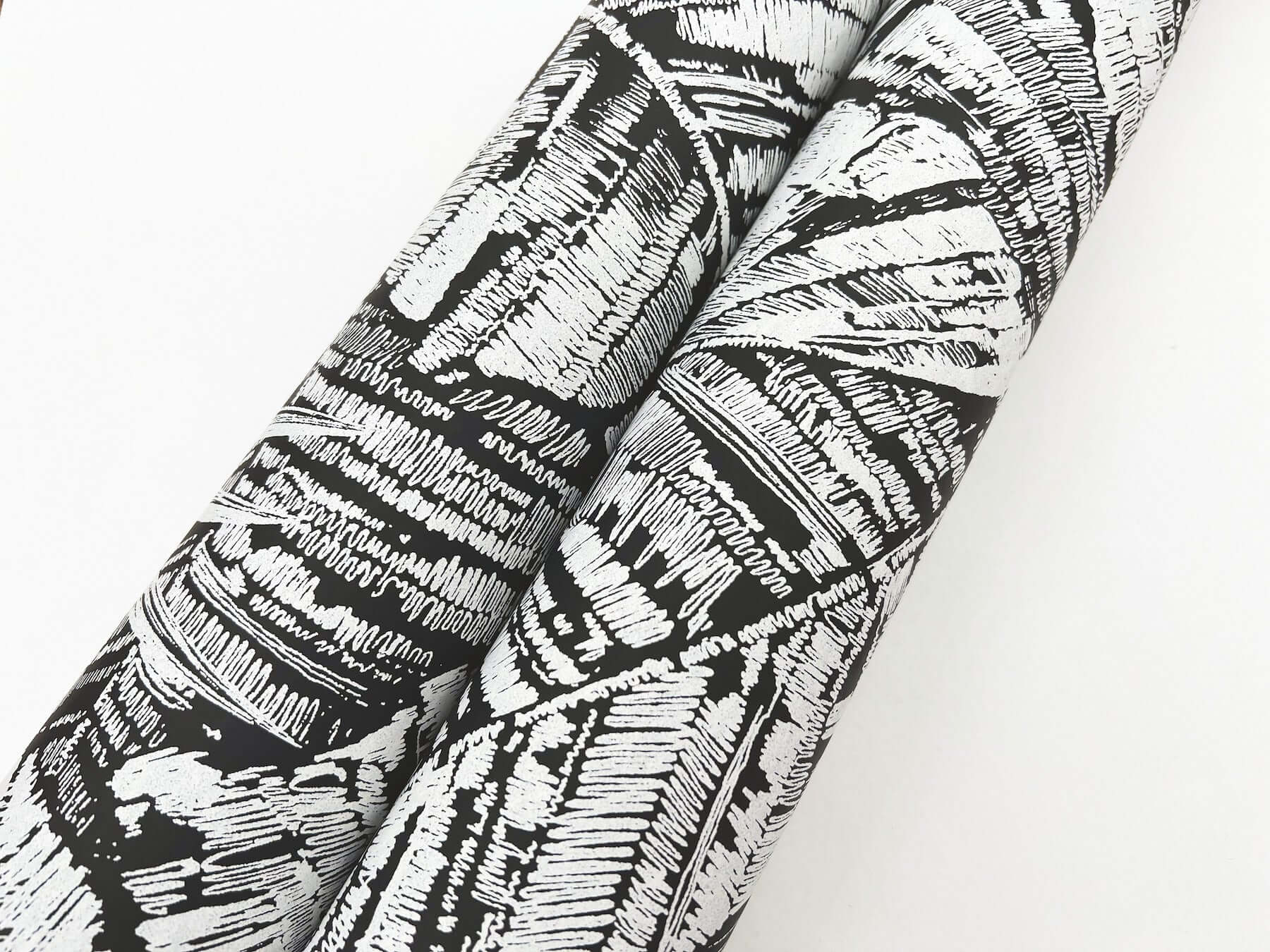 palm-cove-toile-wallpaper-whiteblack-york-wallcoverings-rt7921 - York Wallcoverings Wallpaper