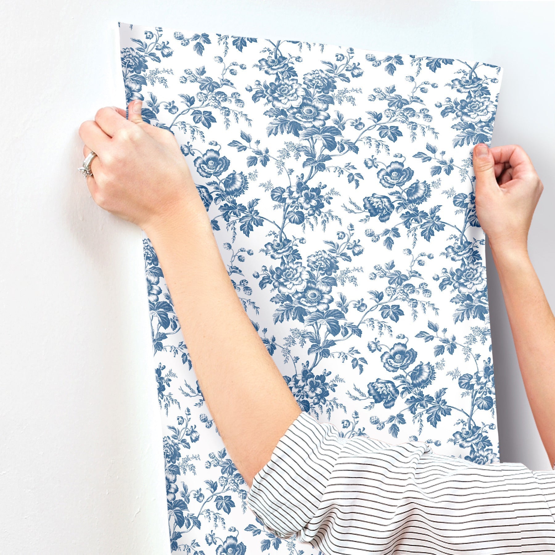 anemone-toile-wallpaper-navy-york-wallcoverings-rt7873