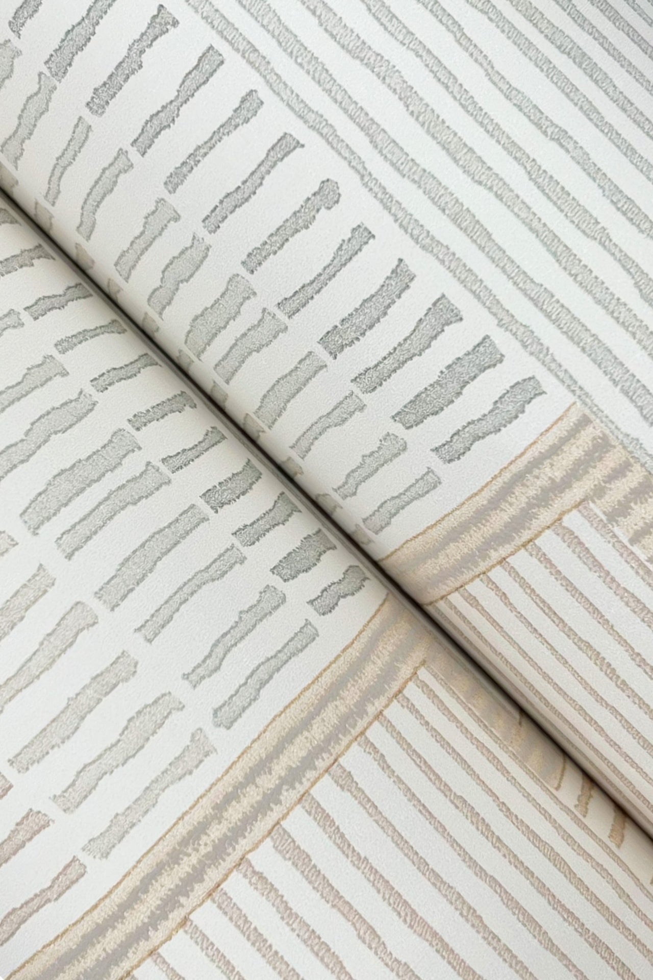 la-broderie-wallpaper-beige-york-wallcoverings-lm5371