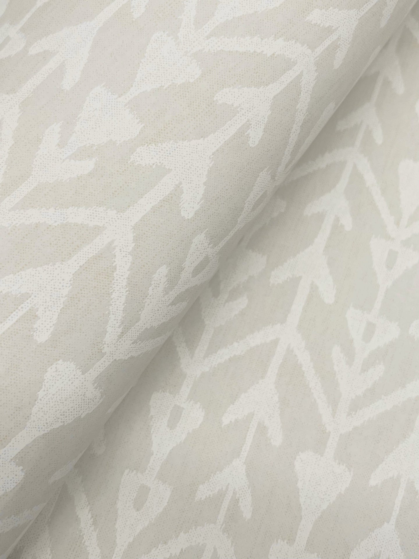 martigue-stripe-wallpaper-beige-york-wallcoverings-lm5385