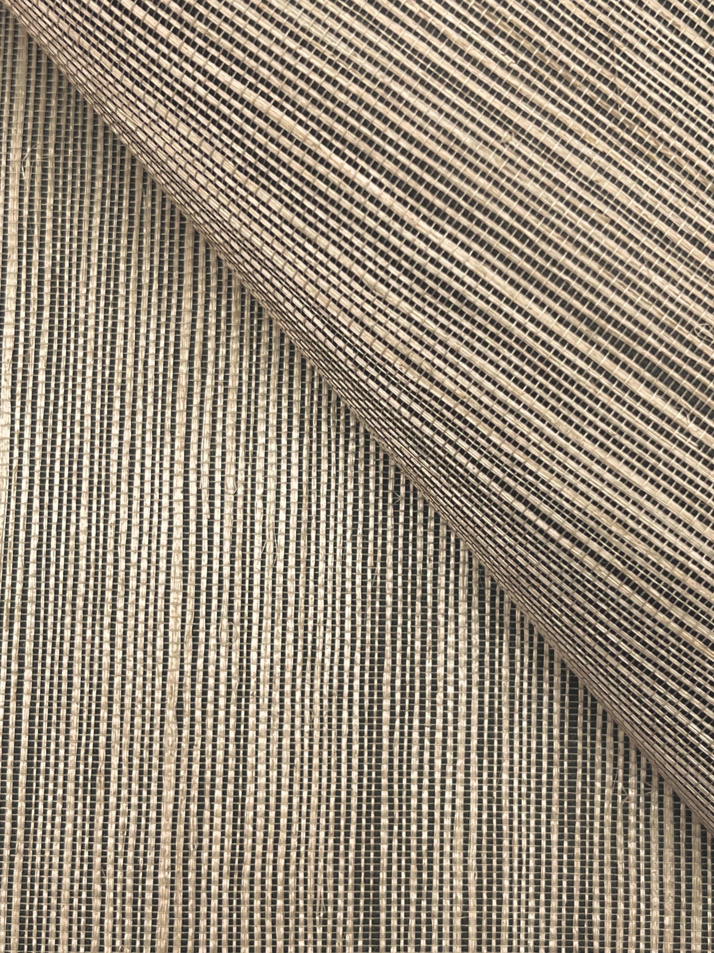 maguey-black-and-taupe-sisal-wallpaper-black-and-taupe-york-wallcoverings-gv0177nw