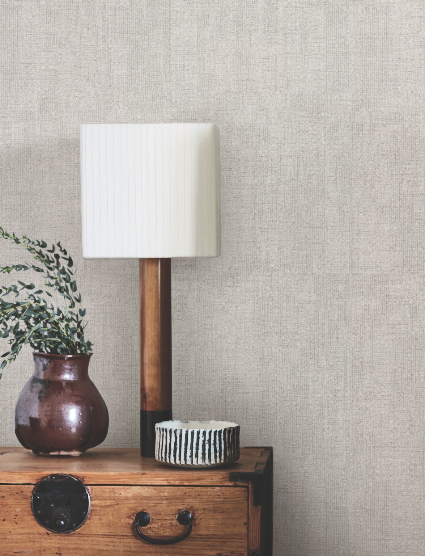hardy-linen-high-performance-vinyl-wallpaper-featherstone-york-wallcoverings-ud2553n