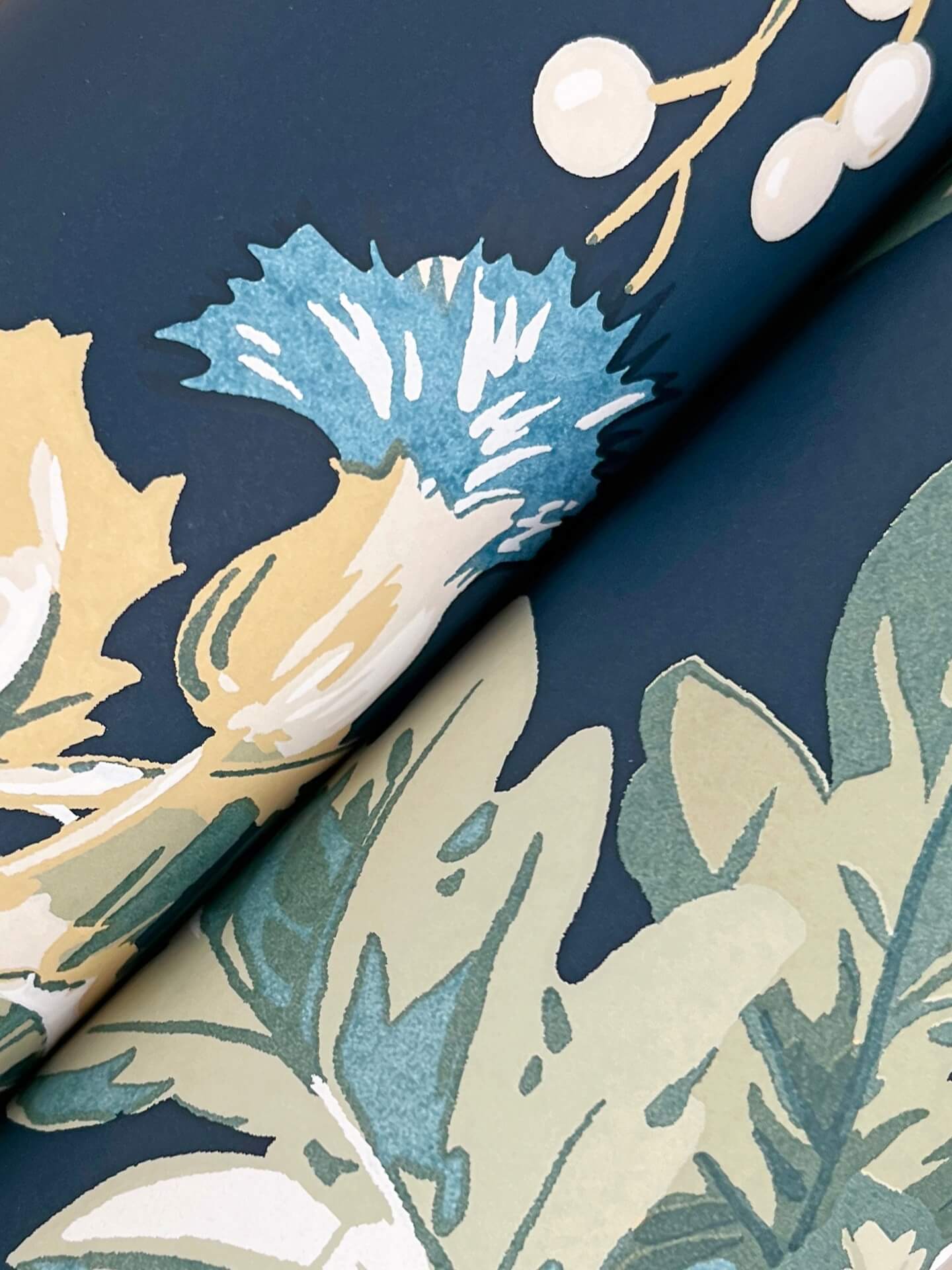 briarwood-navy-wallpaper-york-wallcoverings-gt4523 - York Wallcoverings Wallpaper