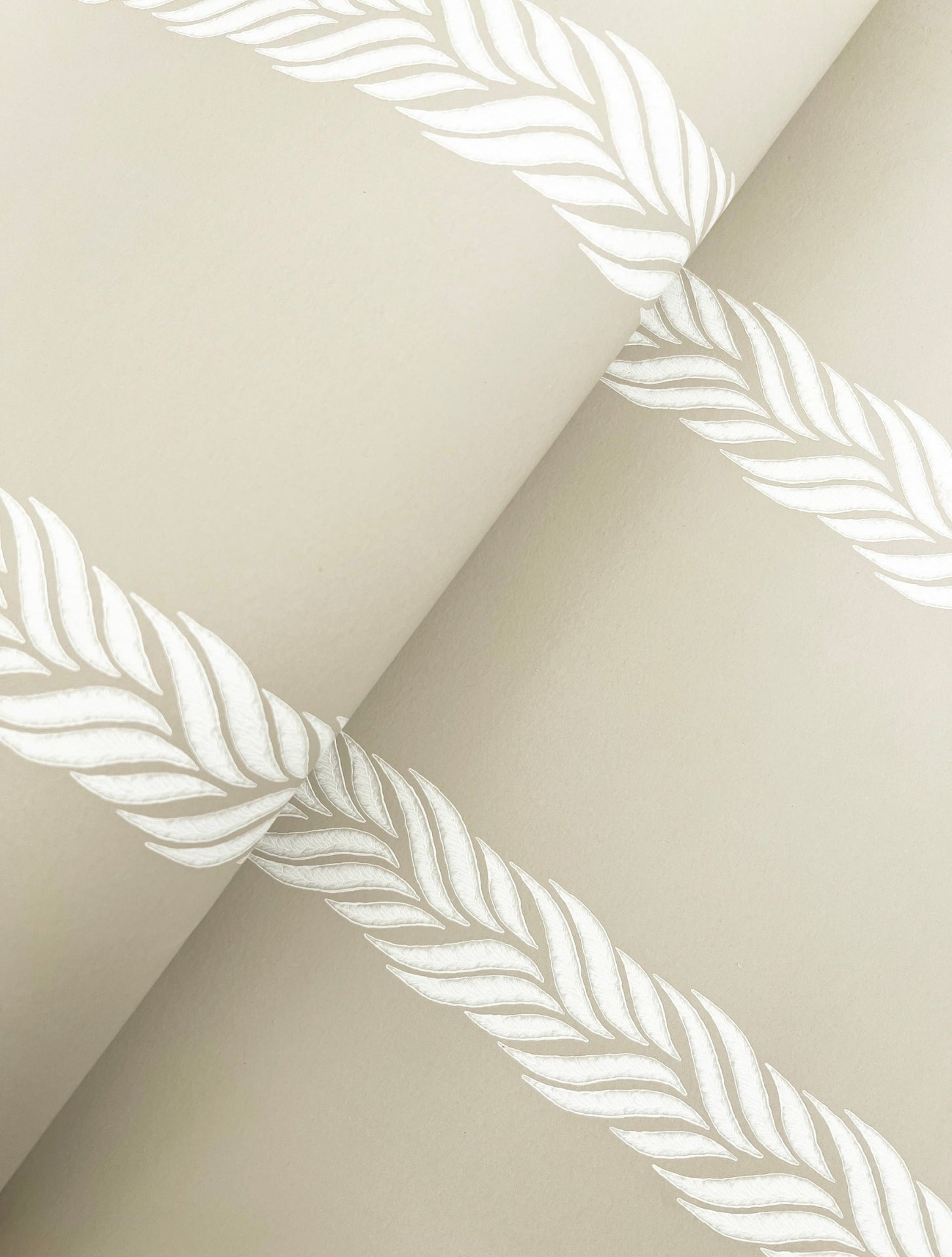 braided-stripe-wallpaper-beige-york-wallcoverings-gt4544