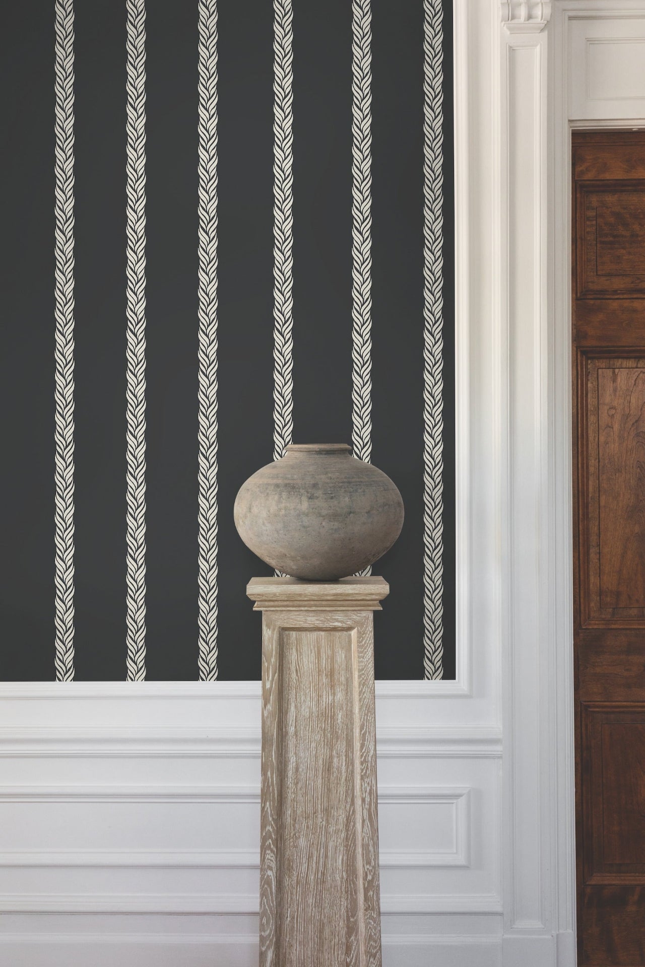 braided-stripe-wallpaper-black-york-wallcoverings-gt4542