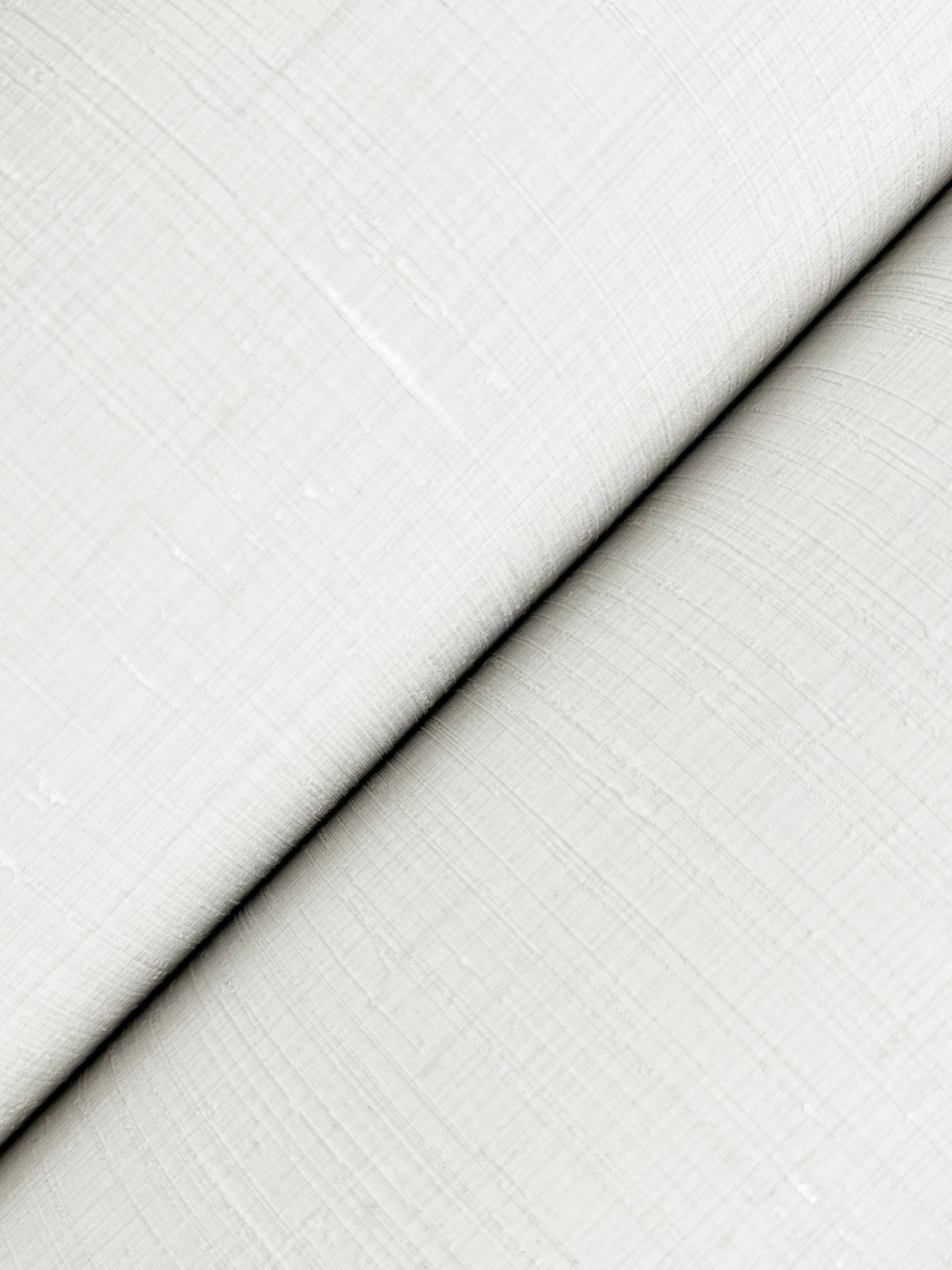 amari-high-performance-wallpaper-porcelain-york-wallcoverings-gt4596n