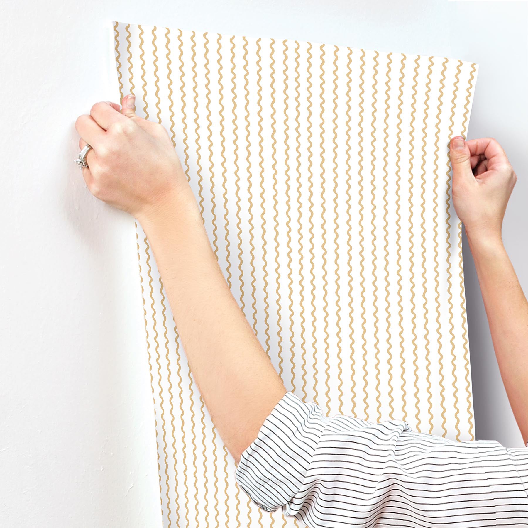 rickrack-wallpaper-gold-york-wallcoverings-rf7551