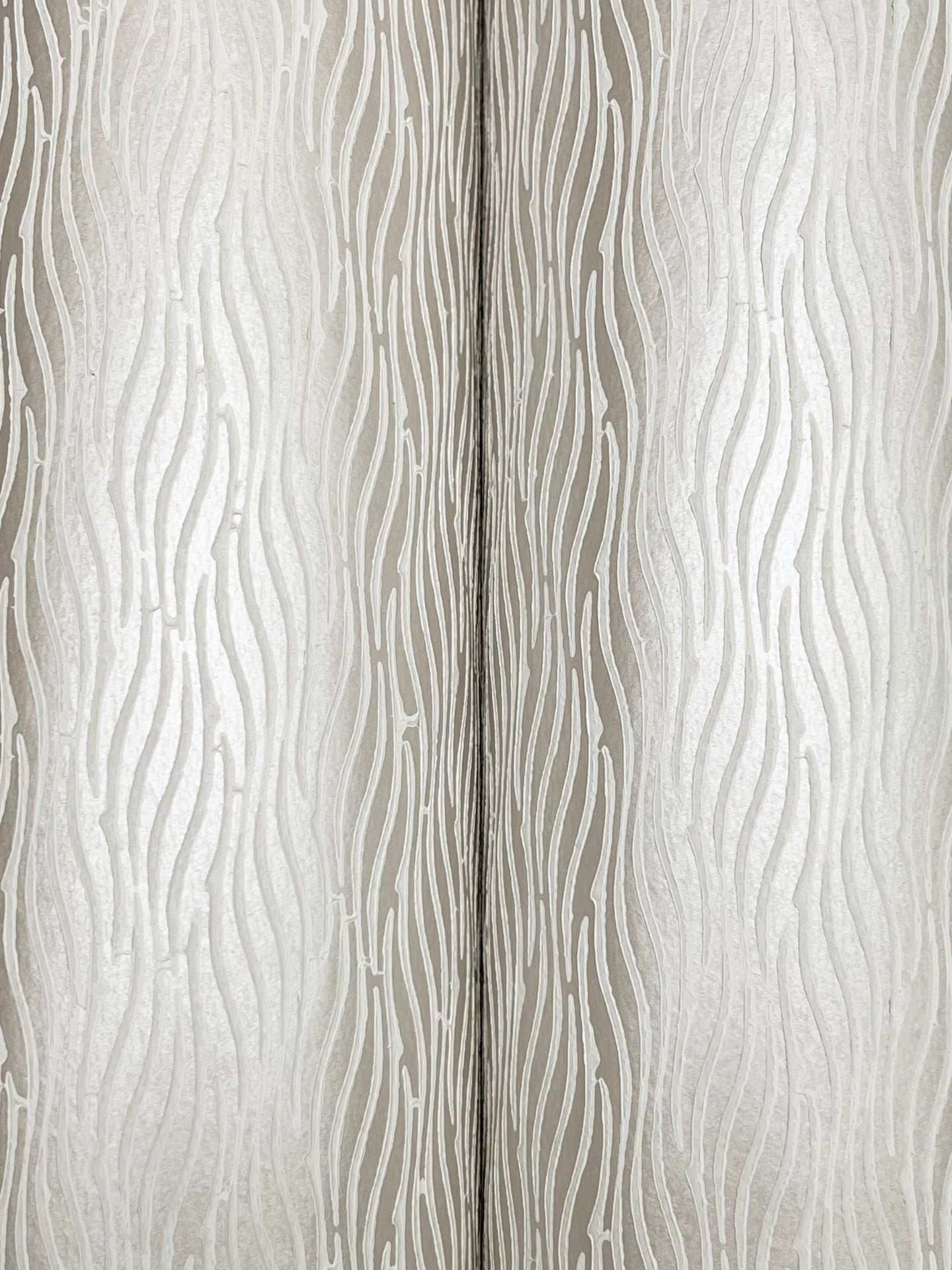 elevated-waves-wallpaper-pearl-york-wallcoverings-nt6154