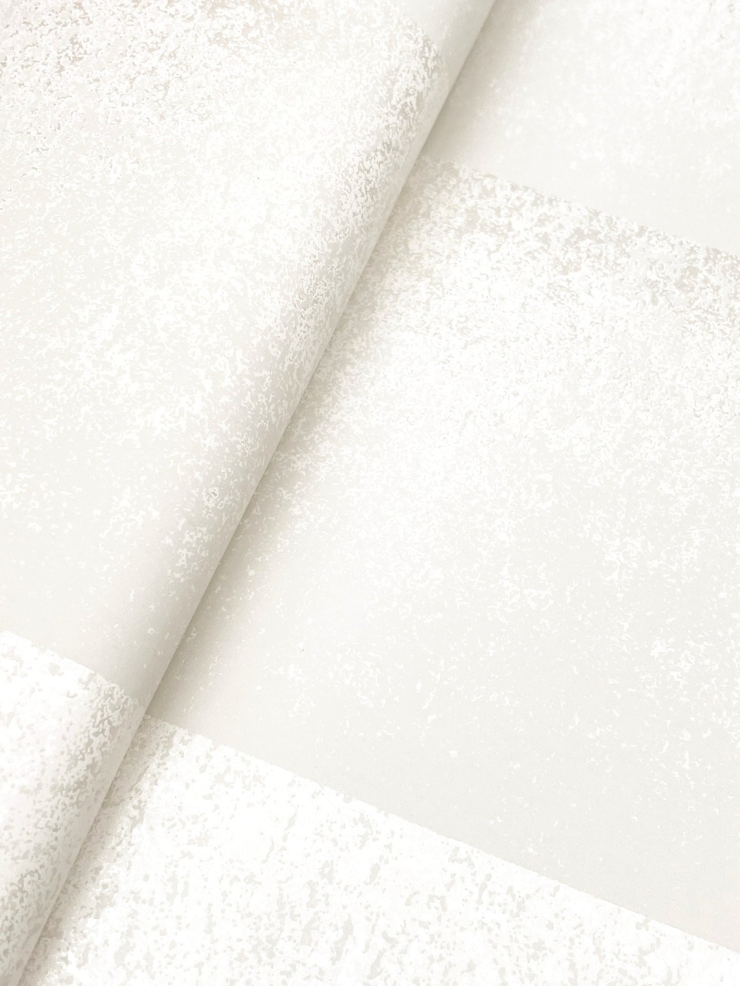 particle-stripe-wallpaper-pearl-york-wallcoverings-nt6165