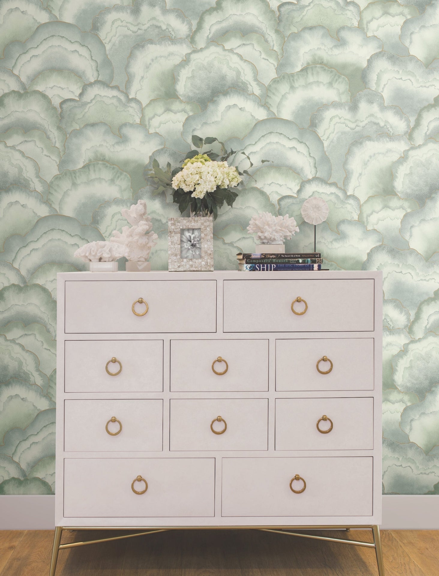 abalone-fans-wallpaper-seaglass-york-wallcoverings-nt6181