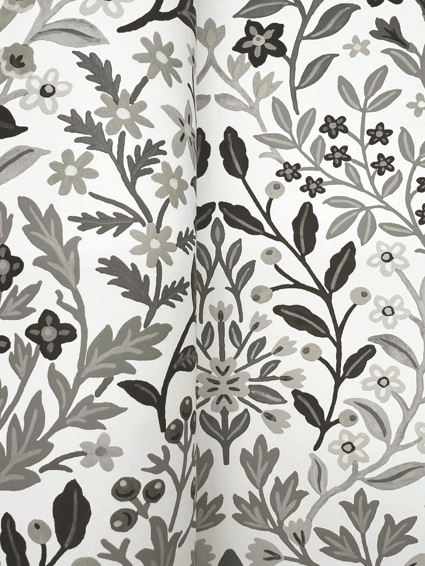 garden-terrace-wallpaper-white-black-york-wallcoverings-mf4724