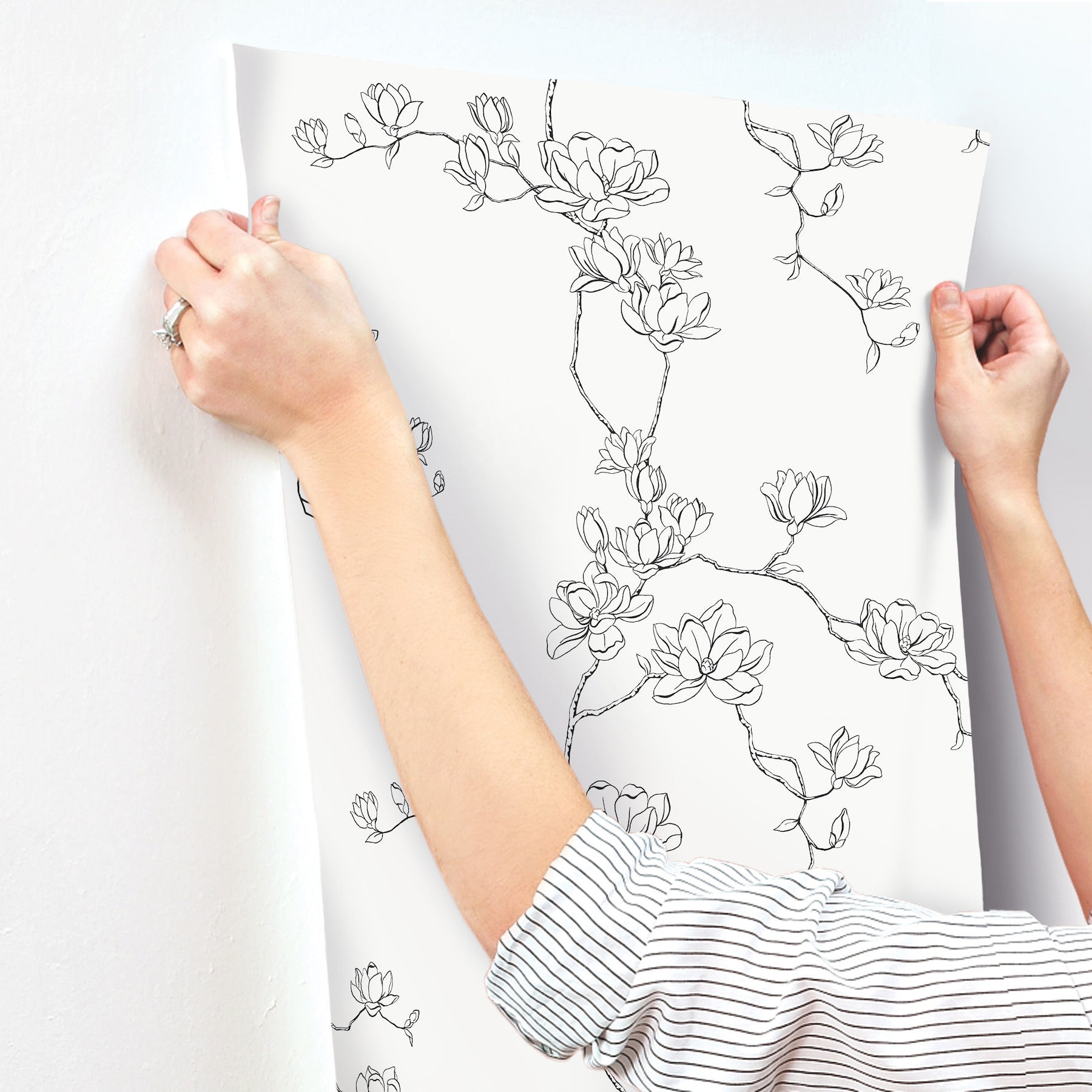 magnolia-branches-wallpaper-black-york-wallcoverings-mf4731