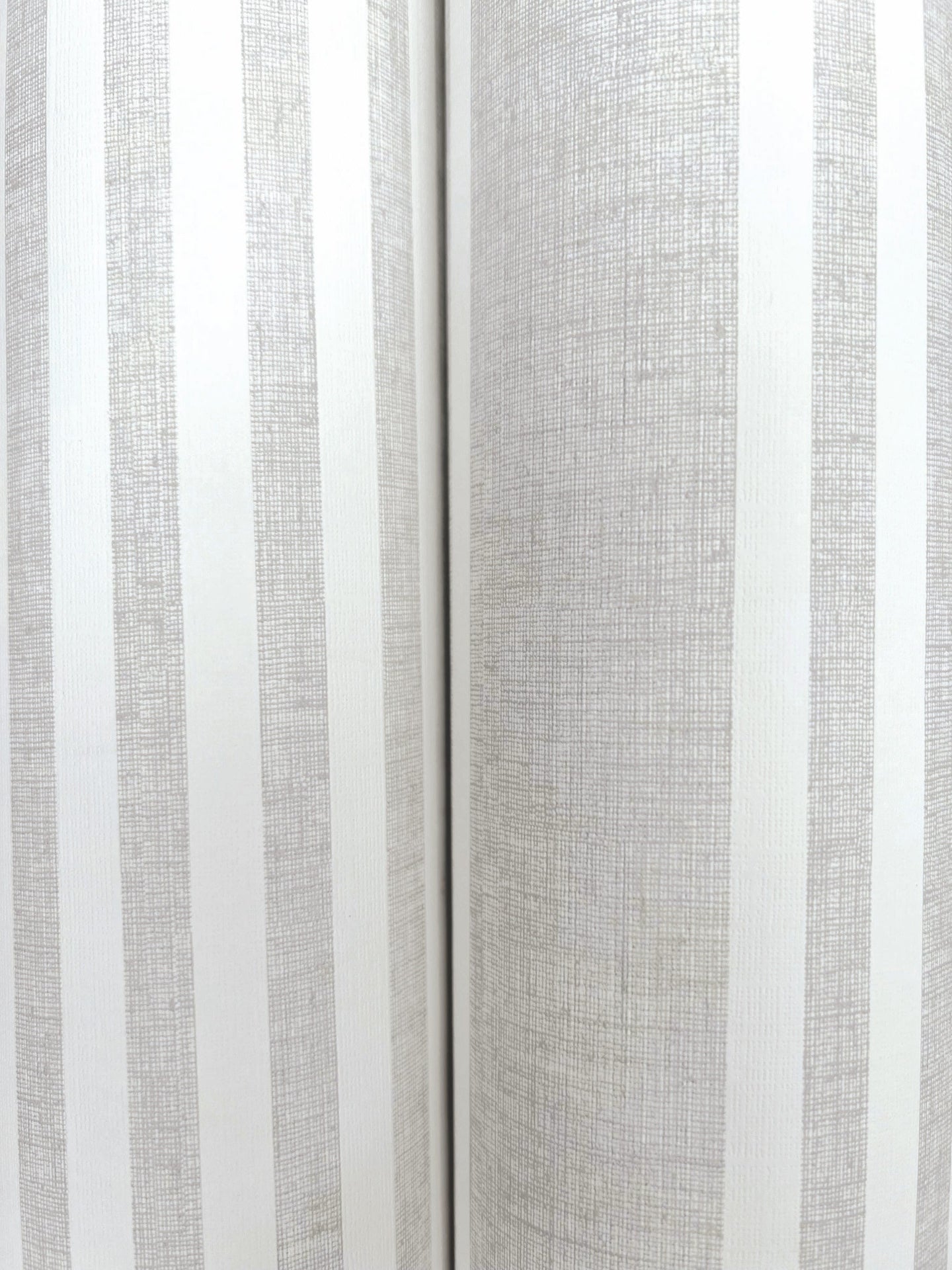 french-linen-stripe-wallpaper-arctic-gray-york-wallcoverings-sr1582mh