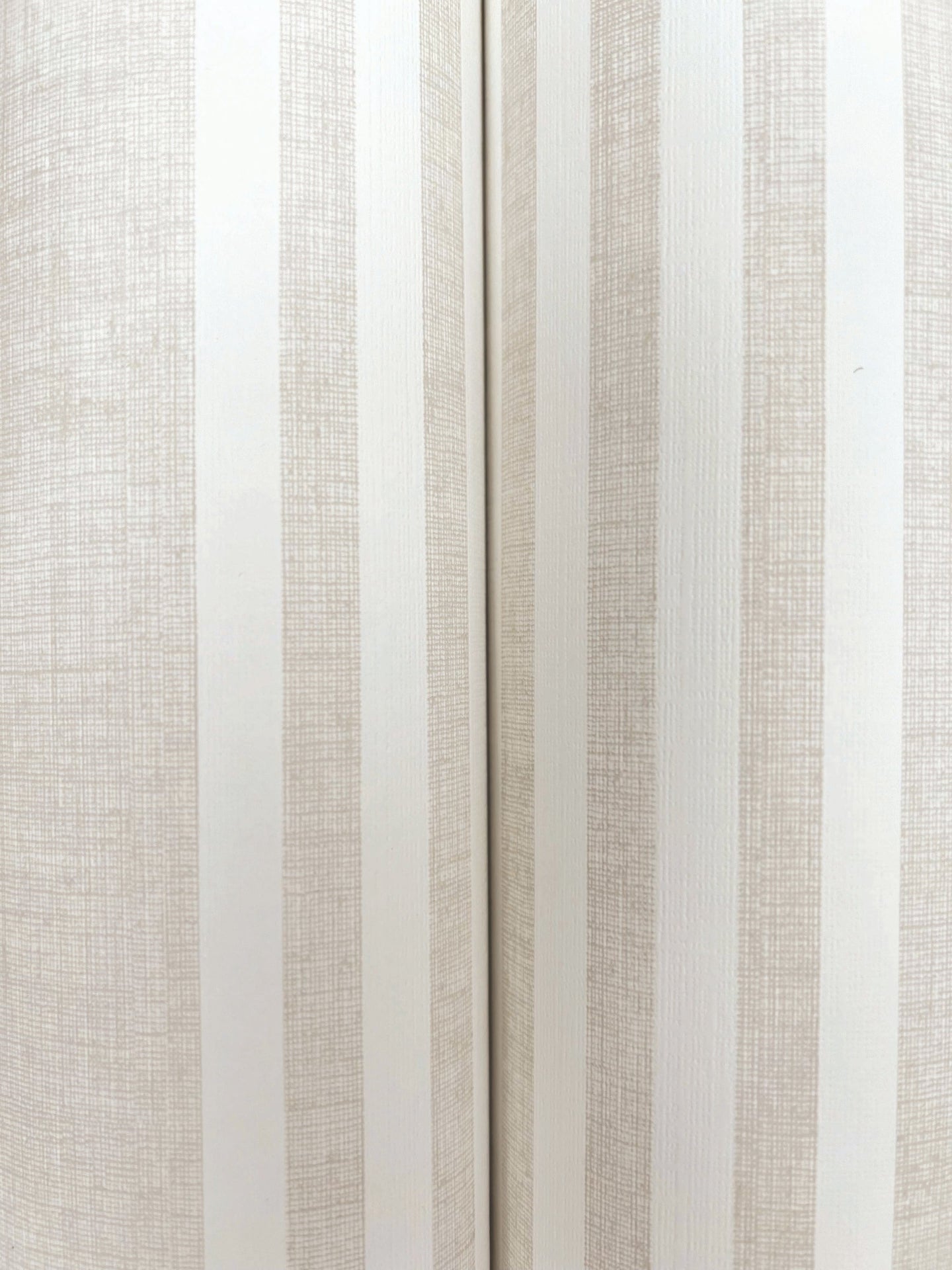 french-linen-stripe-wallpaper-soft-linen-york-wallcoverings-sr1581mh