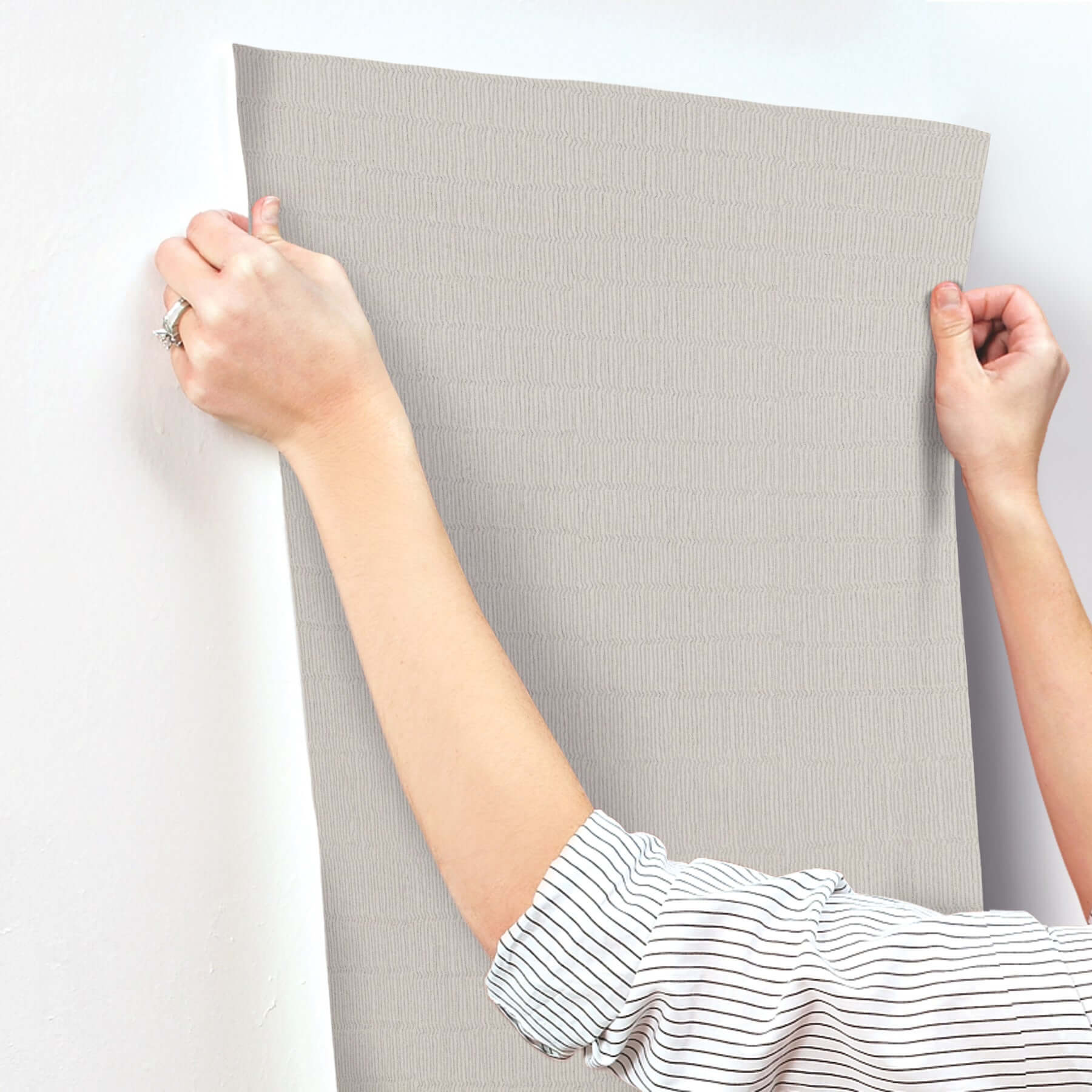 tectonic-texture-grey-silver-wallpaper-york-wallcoverings-fm1014 - York Wallcoverings Wallpaper