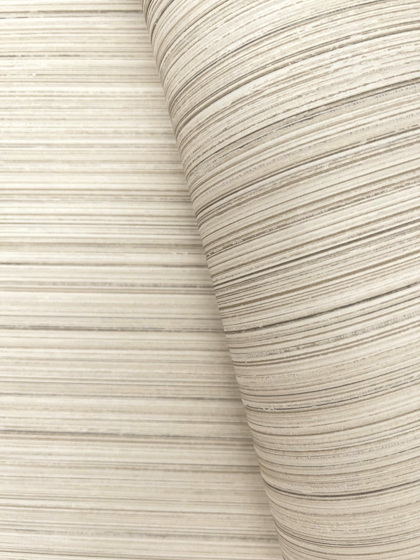 alignment-wallpaper-taupe-york-wallcoverings-fm1076