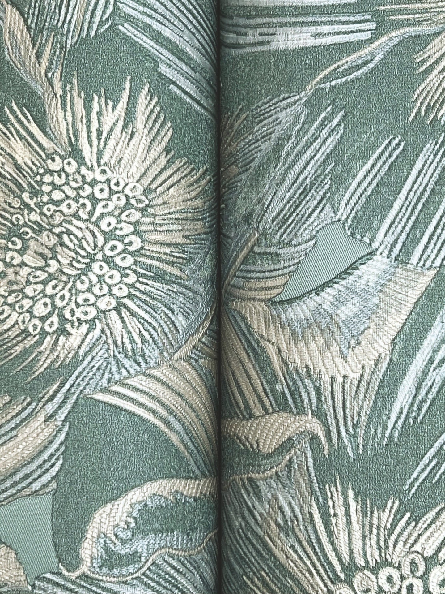 anemoni-wallpaper-teal-york-wallcoverings-mi10504
