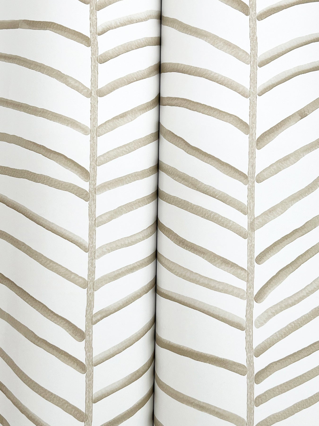 cascade-palm-chevron-dune-york-wallcoverings-mt5675