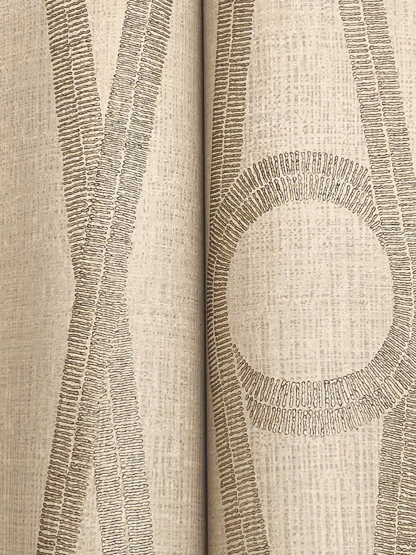 henlein-gold-wallpaper-york-wallcoverings-ab3012 - York Wallcoverings Wallpaper
