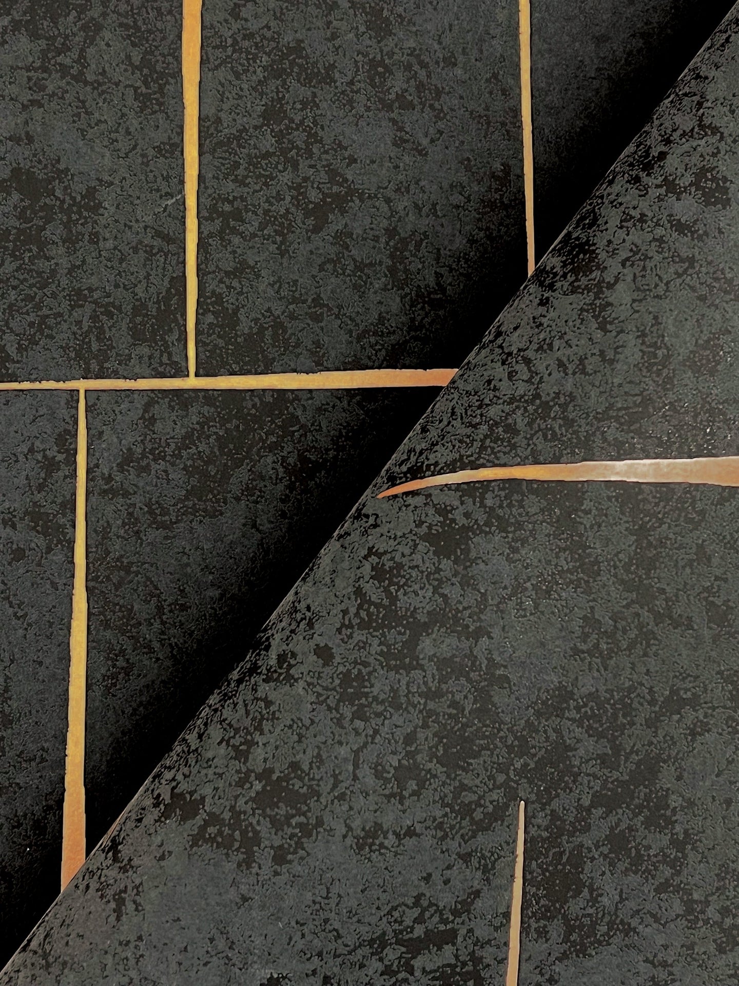 malia-wallpaper-gold-black-york-wallcoverings-za8054
