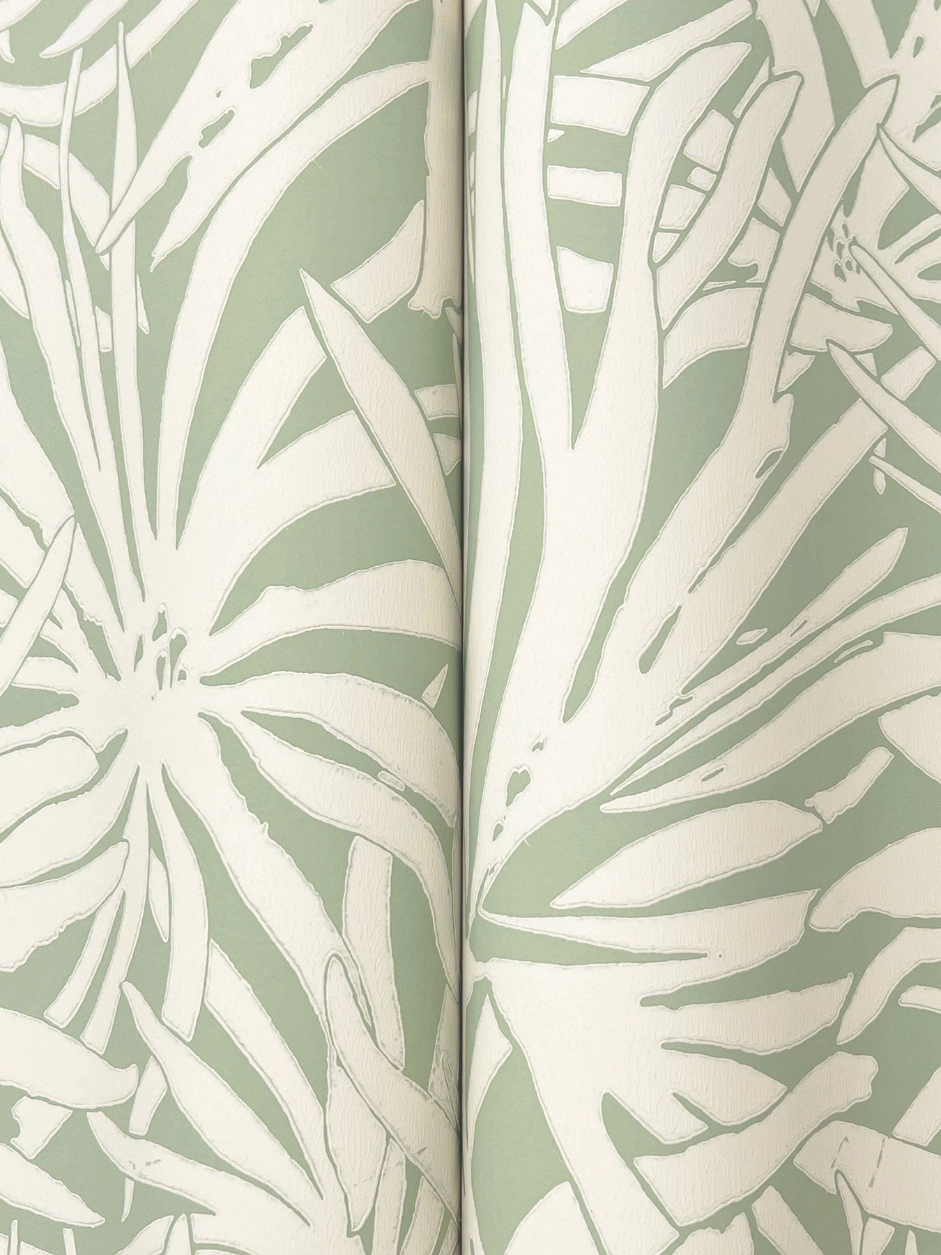 floral-canopy-wallpaper-olive-york-wallcoverings-gn2575