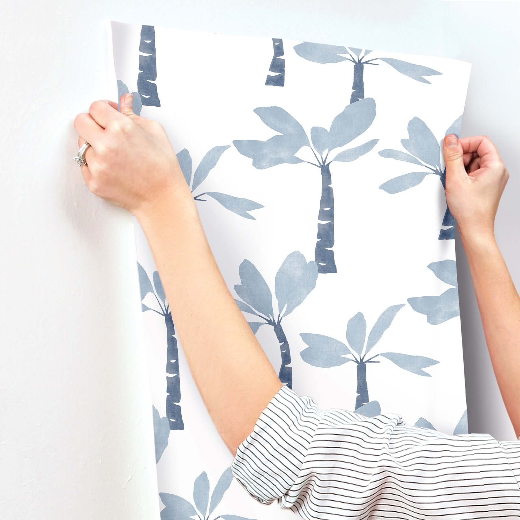 painted-oasis-ultramarine-wallpaper-york-wallcoverings-zm2837 - York Wallcoverings Wallpaper