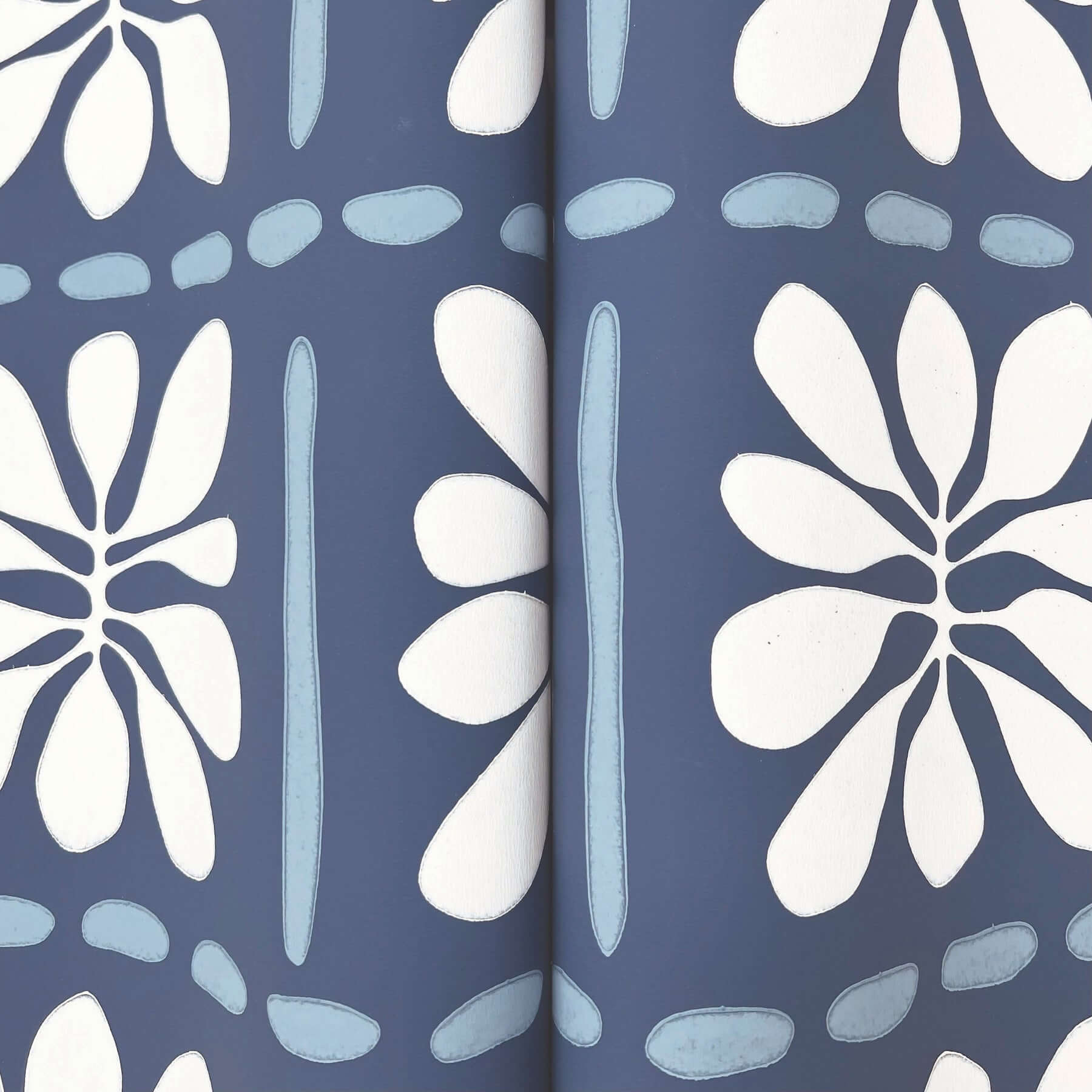 mimosa-fleur-ultramarine-wallpaper-york-wallcoverings-zm2807 - York Wallcoverings Wallpaper