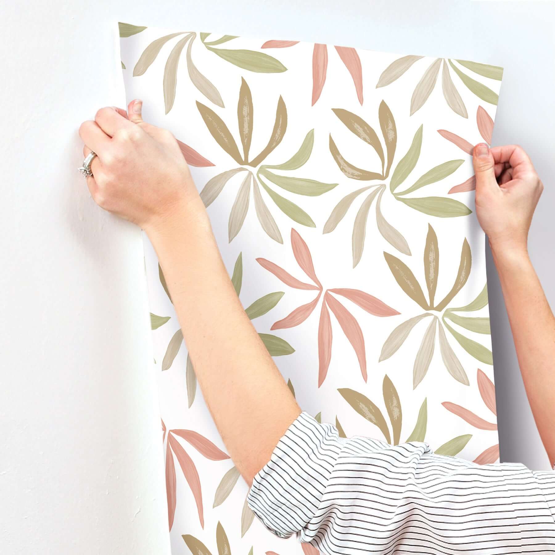 little-garden-leaf-coral-wallpaper-york-wallcoverings-zm2812 - York Wallcoverings Wallpaper