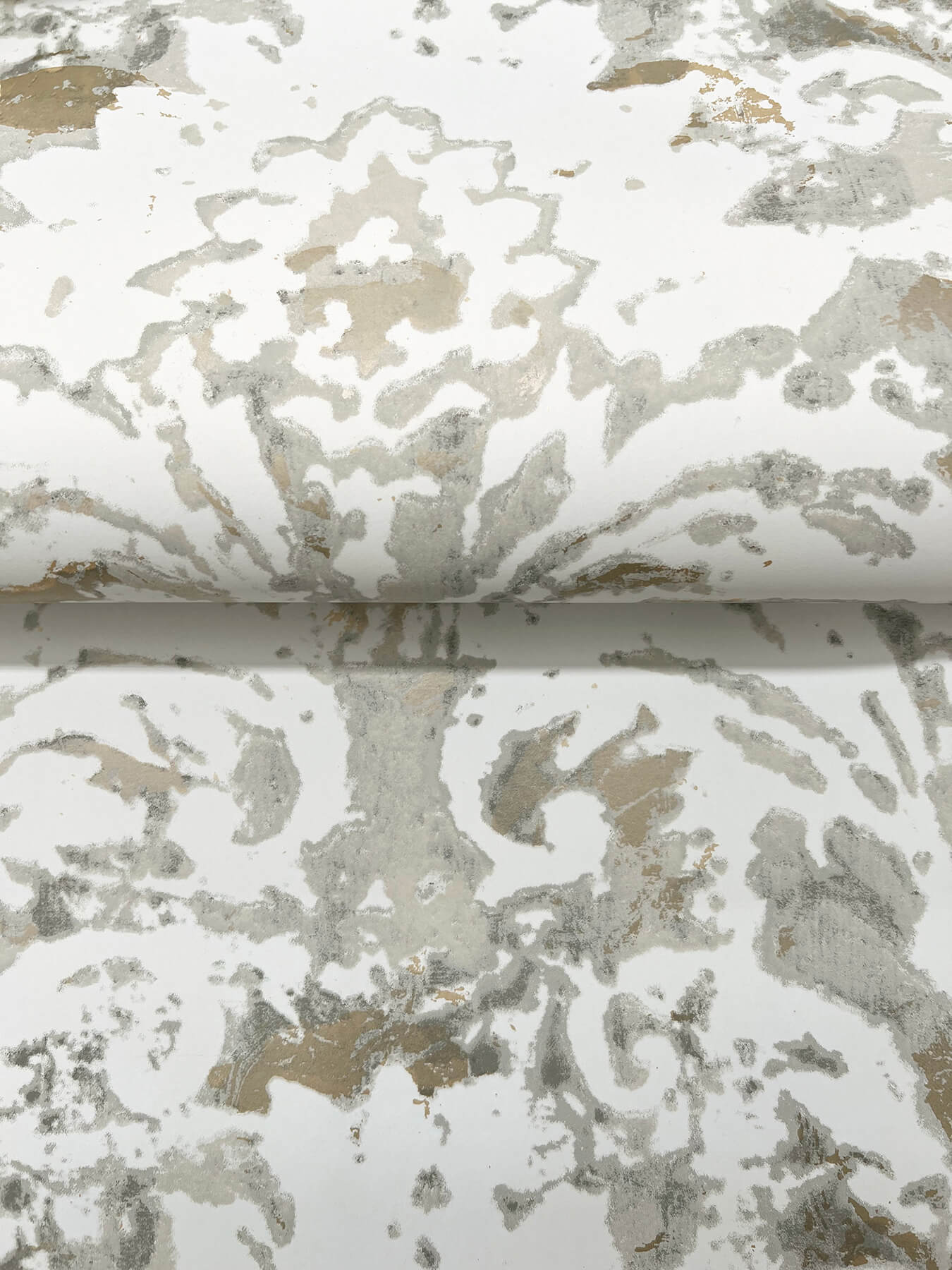 velvet-crush-damask-soft-neutral-pearl-wallpaper-york-wallcoverings-df3333 - York Wallcoverings Wallpaper