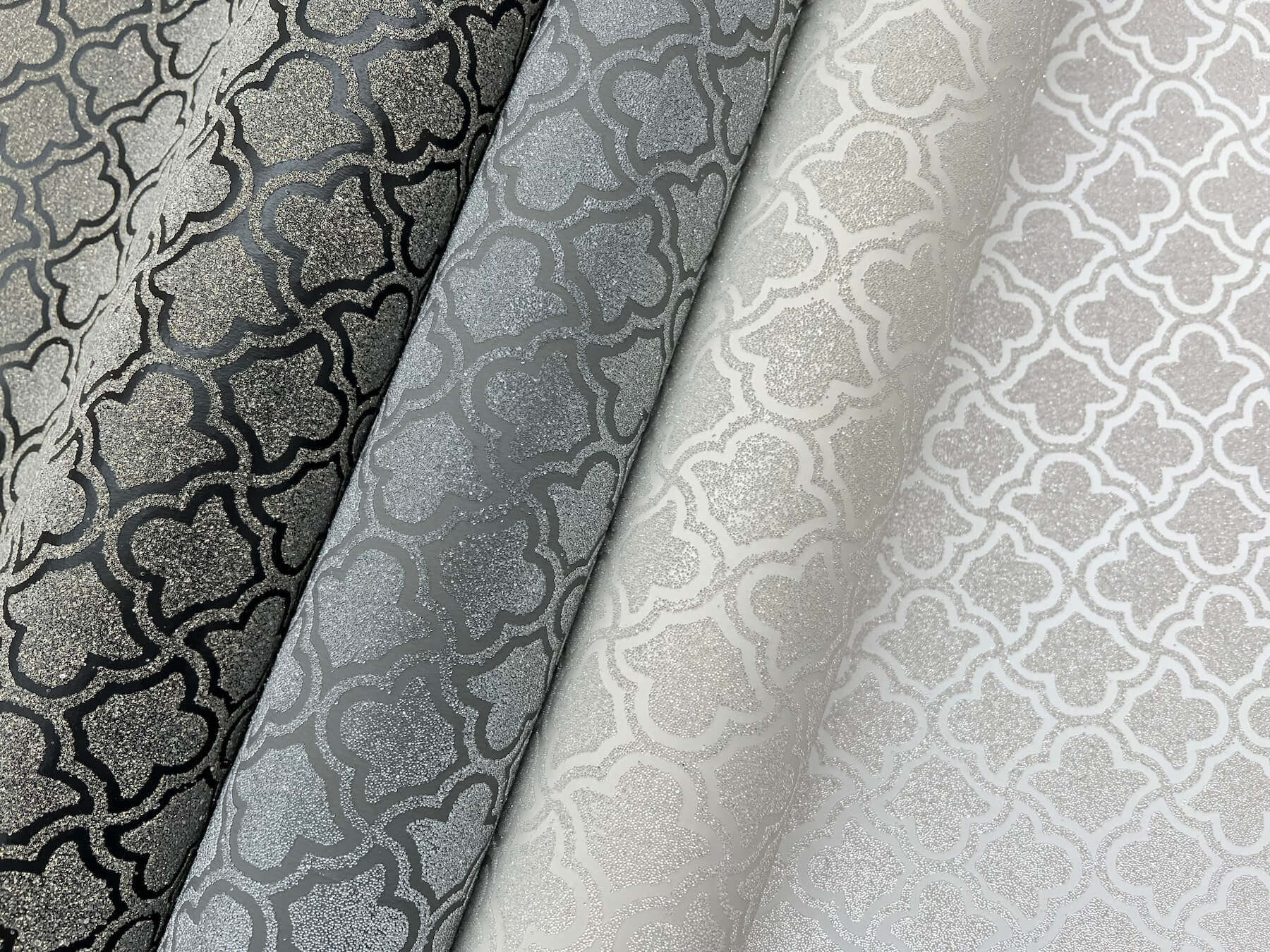 uptown-glam-charcoal-wallpaper-york-wallcoverings-df3338 - York Wallcoverings Wallpaper