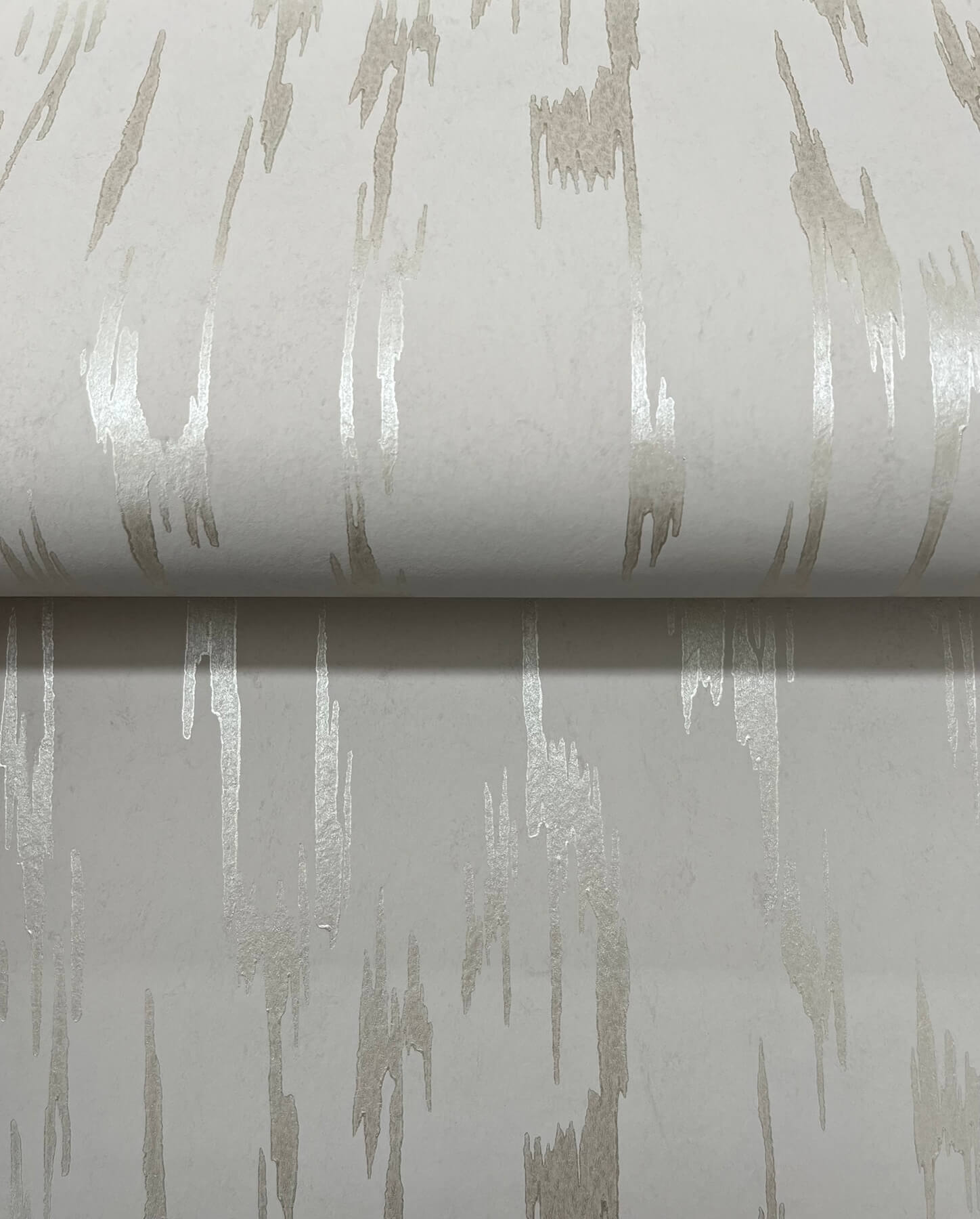 flowing-dark-taupe-wallpaper-york-wallcoverings-df3362 - York Wallcoverings Wallpaper