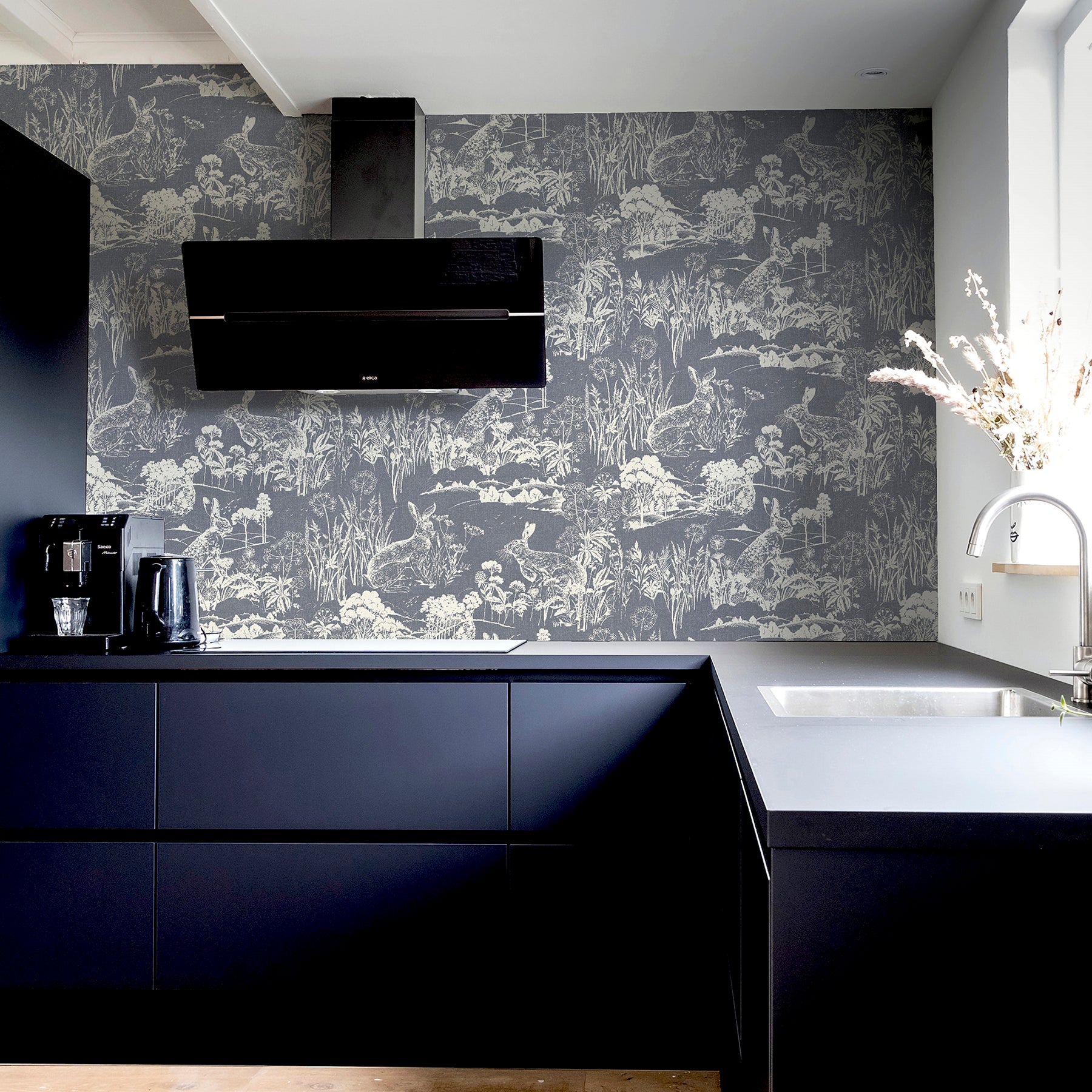 hattie-navy-meadow-hare-wallpaper-york-wallcoverings-ah909606 - York Wallcoverings Wallpaper