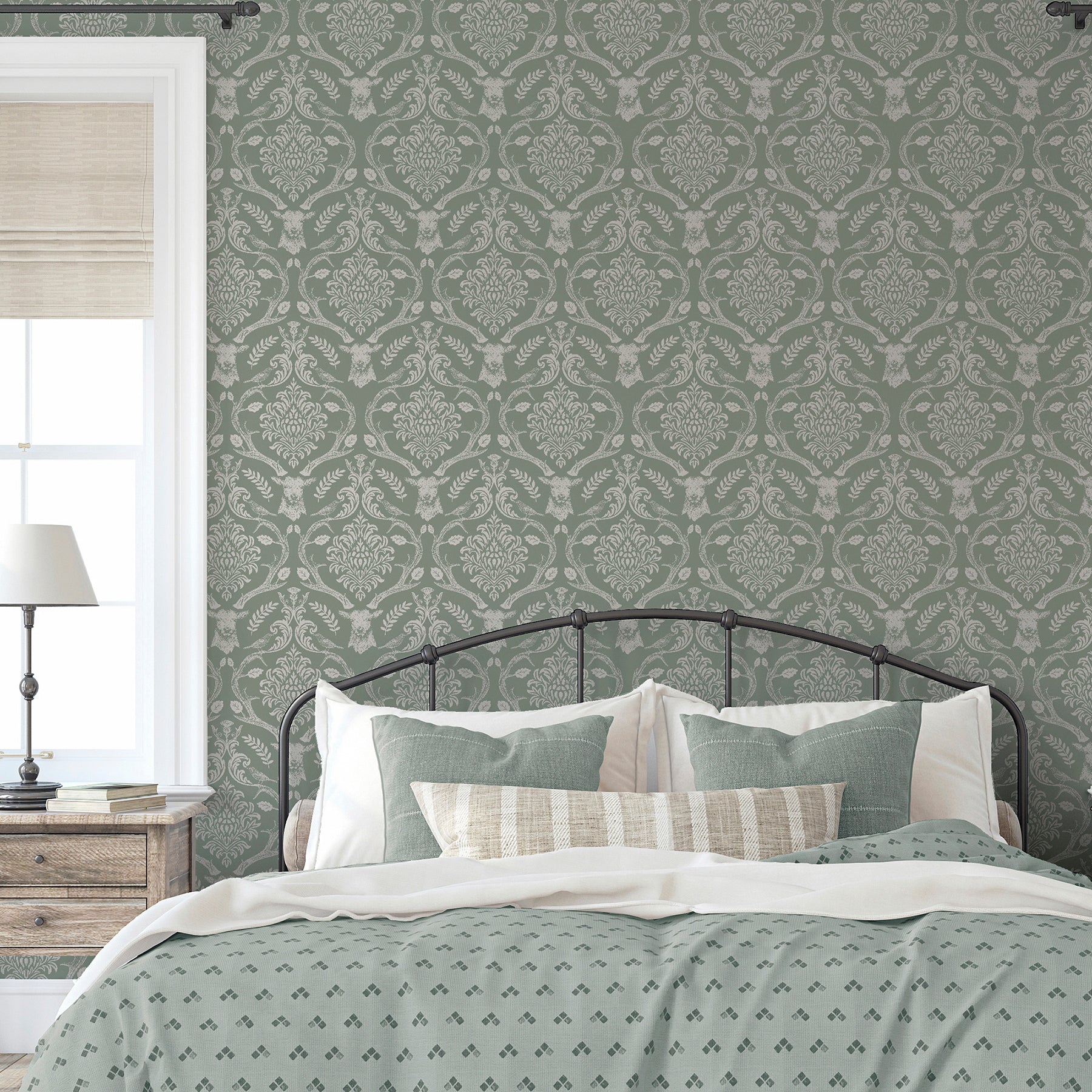 wickham-green-stag-damask-wallpaper-york-wallcoverings-ah923706 - York Wallcoverings Papel pintado