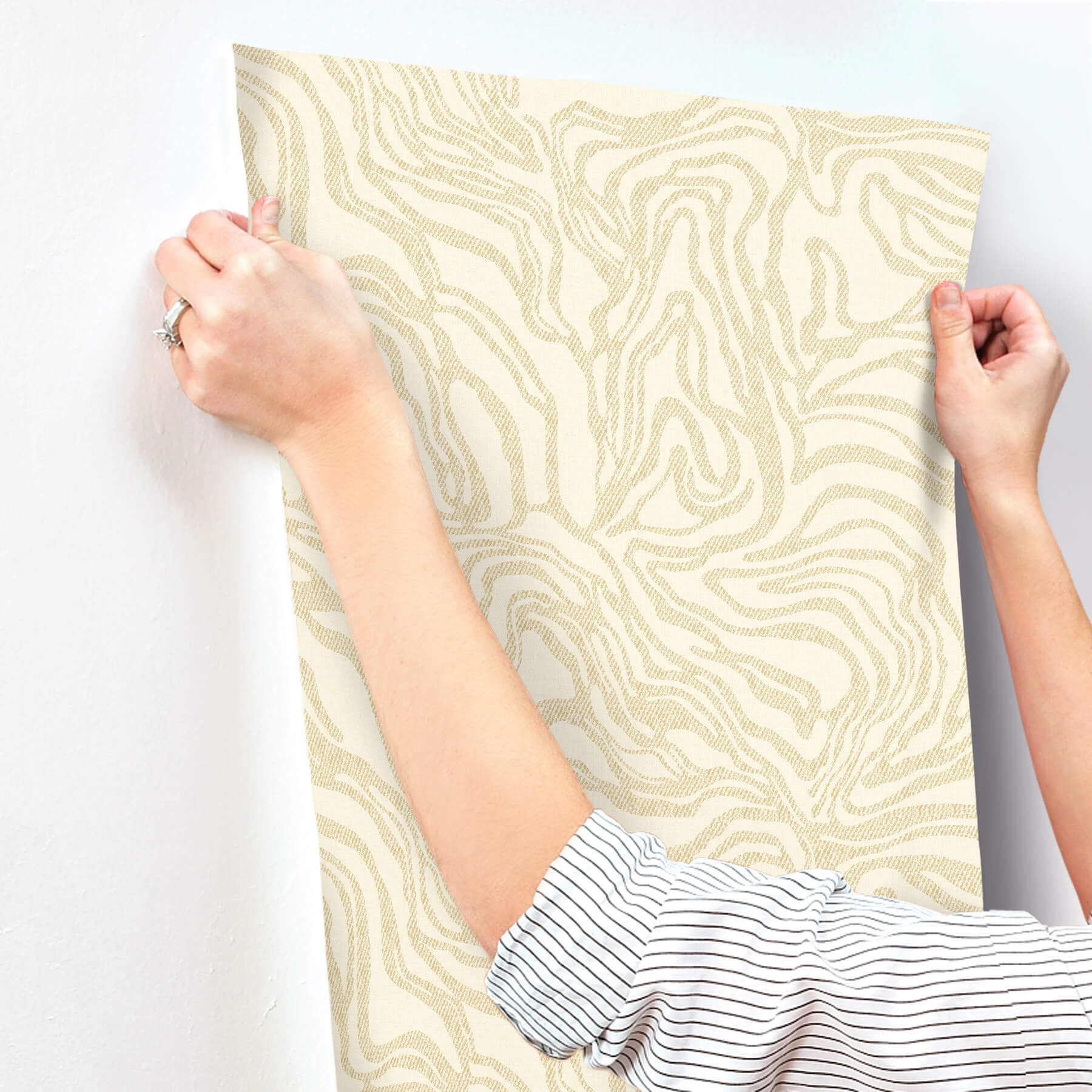 massar-gold-modern-marbled-wallpaper-york-wallcoverings-4177-27705 - York Wallcoverings Wallpaper