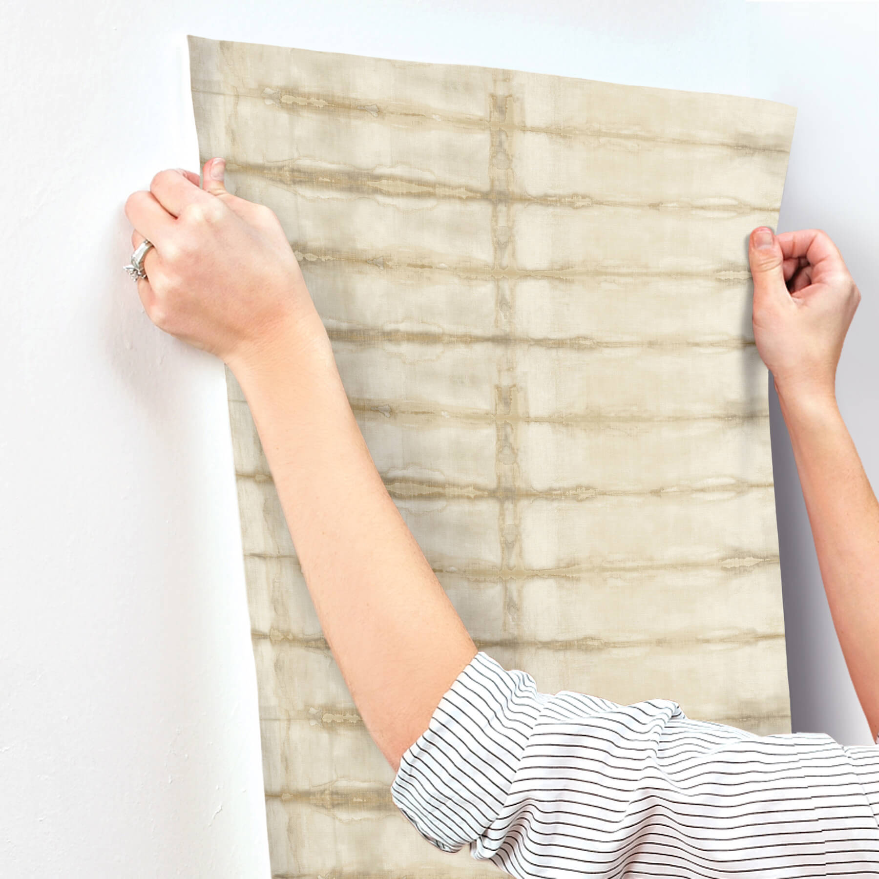 modulus-wheat-geometric-stripe-wallpaper-york-wallcoverings-4177-27730 - York Wallcoverings Wallpaper