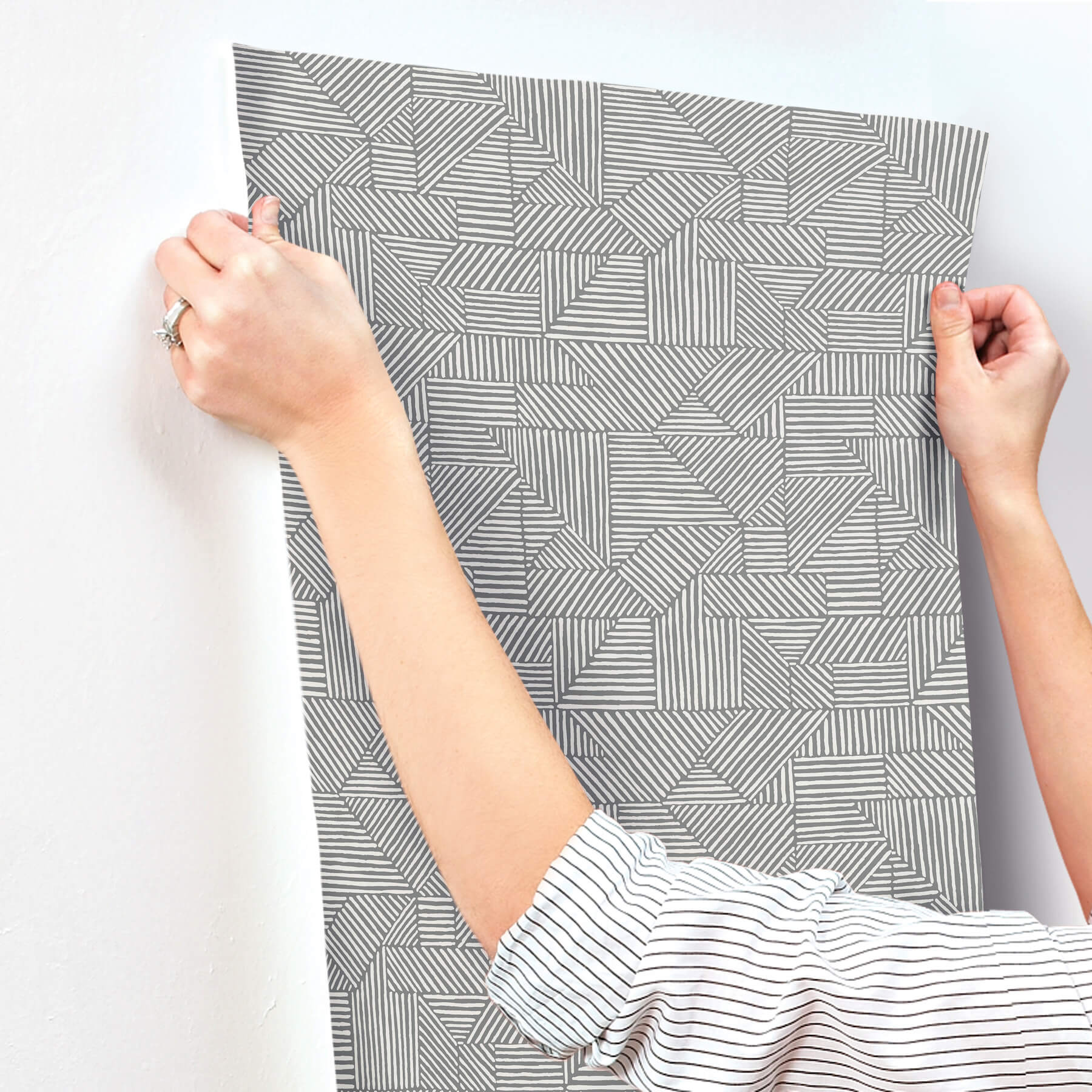 crescendo-dark-grey-block-geometric-wallpaper-york-wallcoverings-4177-83302 - York Wallcoverings Wallpaper