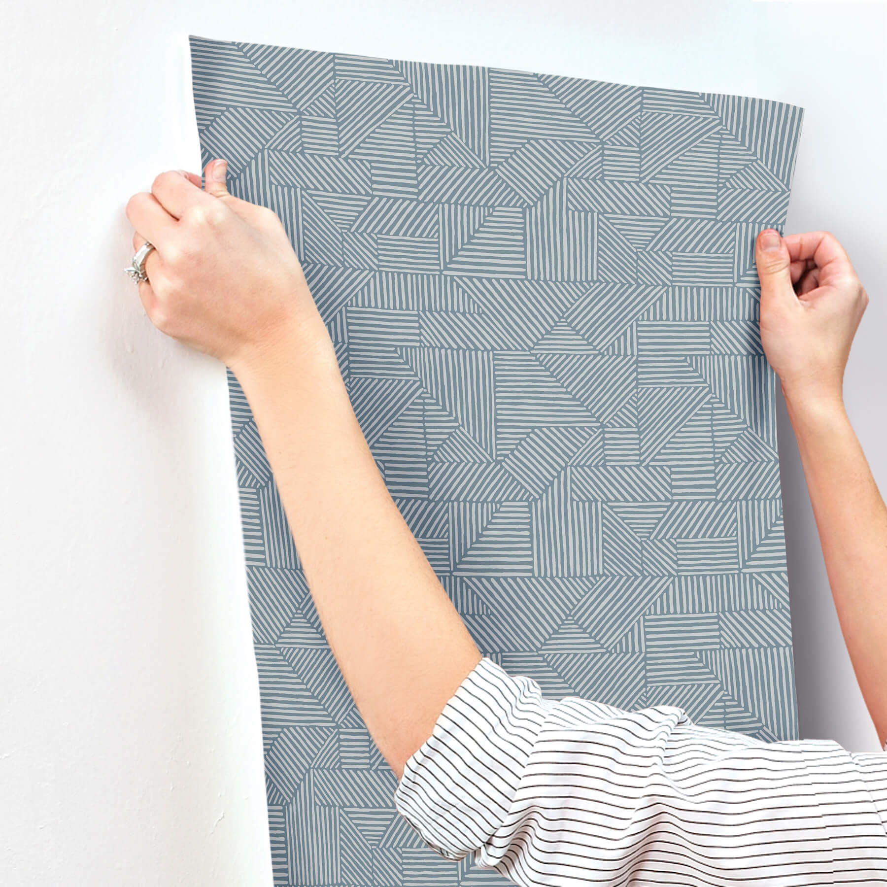 crescendo-blue-block-geometric-wallpaper-york-wallcoverings-4177-83304 - York Wallcoverings Papel pintado