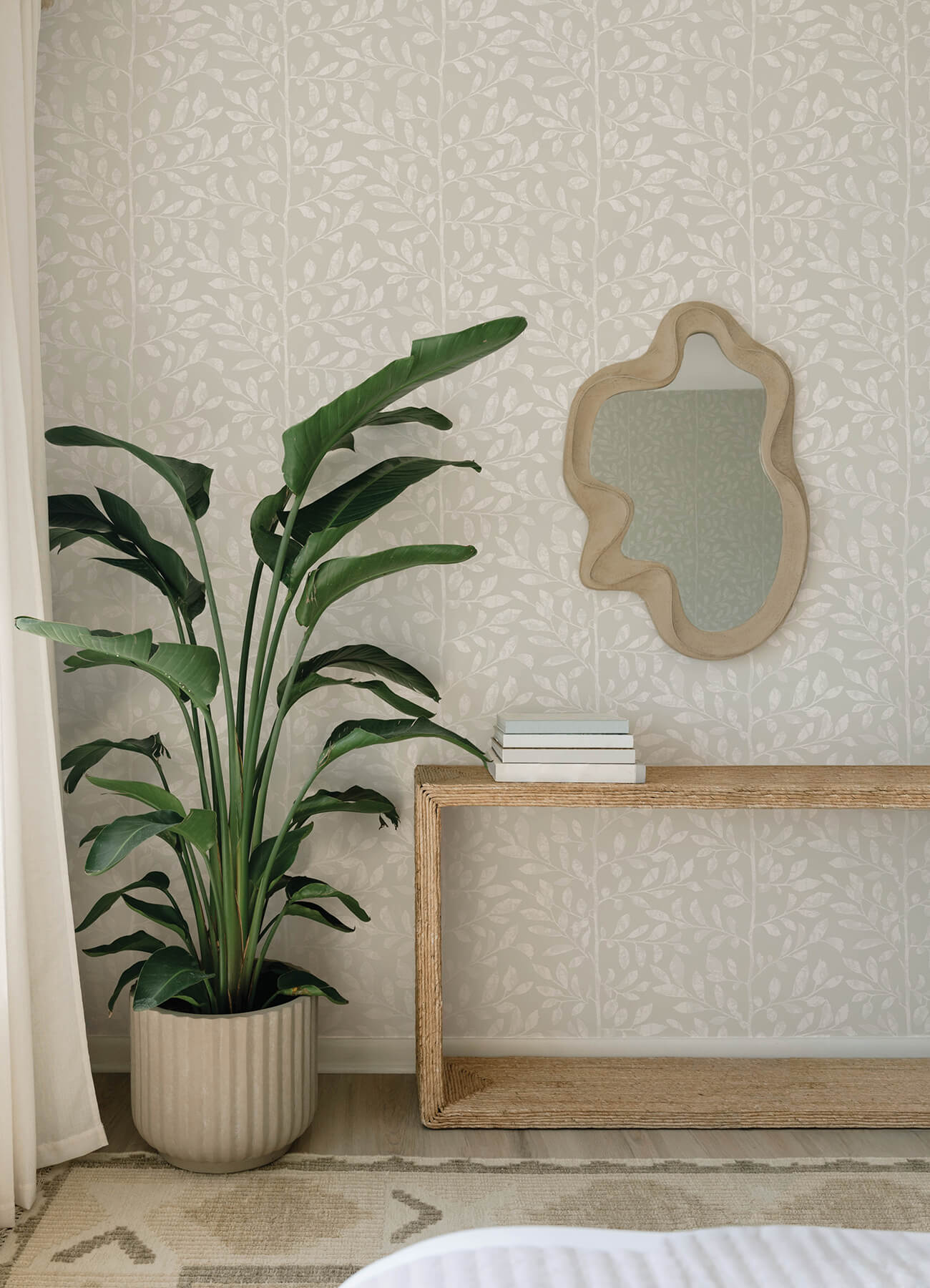 sagecrest-light-grey-sapling-wallpaper-york-wallcoverings-4177-83307 - York Wallcoverings Papel pintado