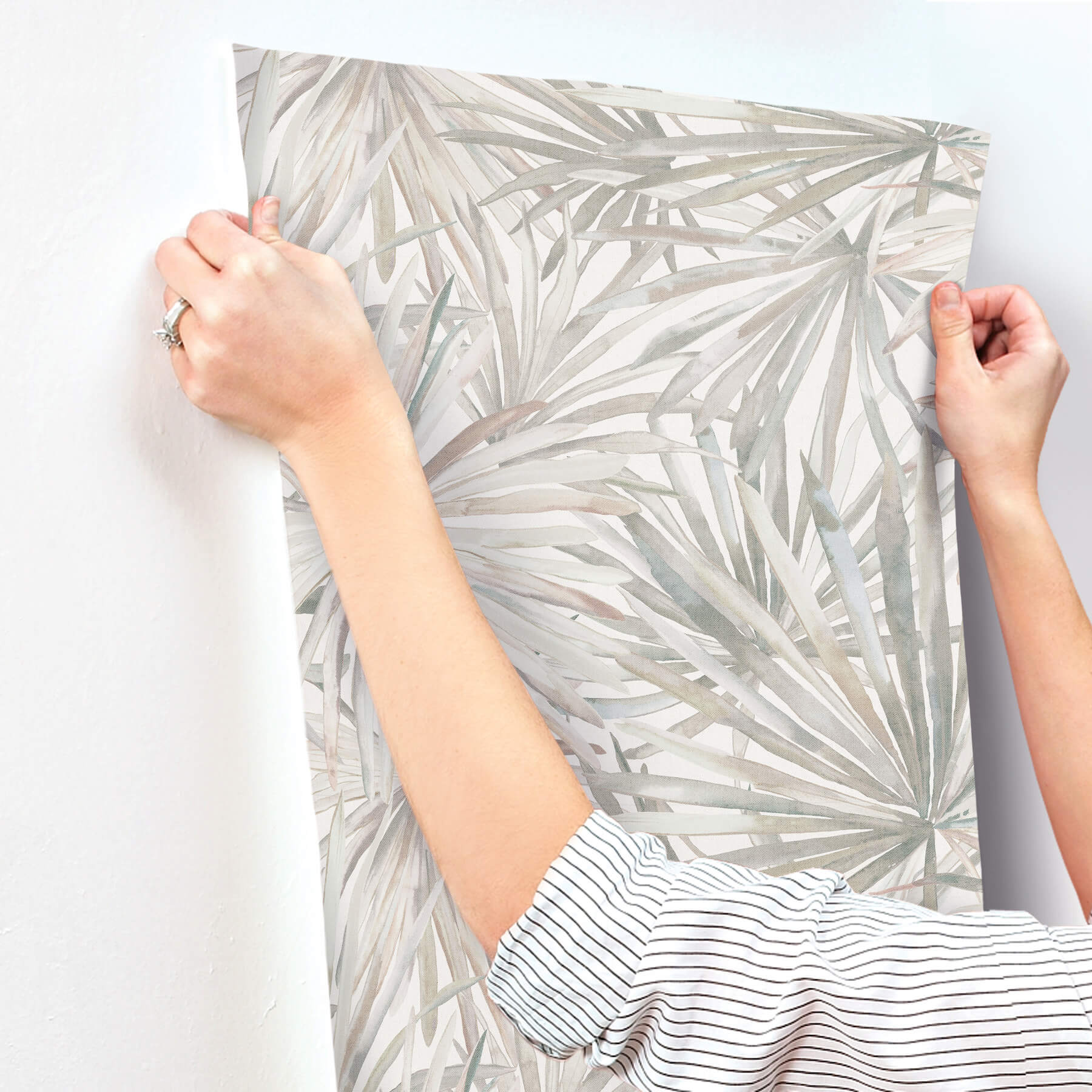 corifa-cream-palm-leaf-wallpaper-york-wallcoverings-4193-7450 - York Wallcoverings Papel pintado