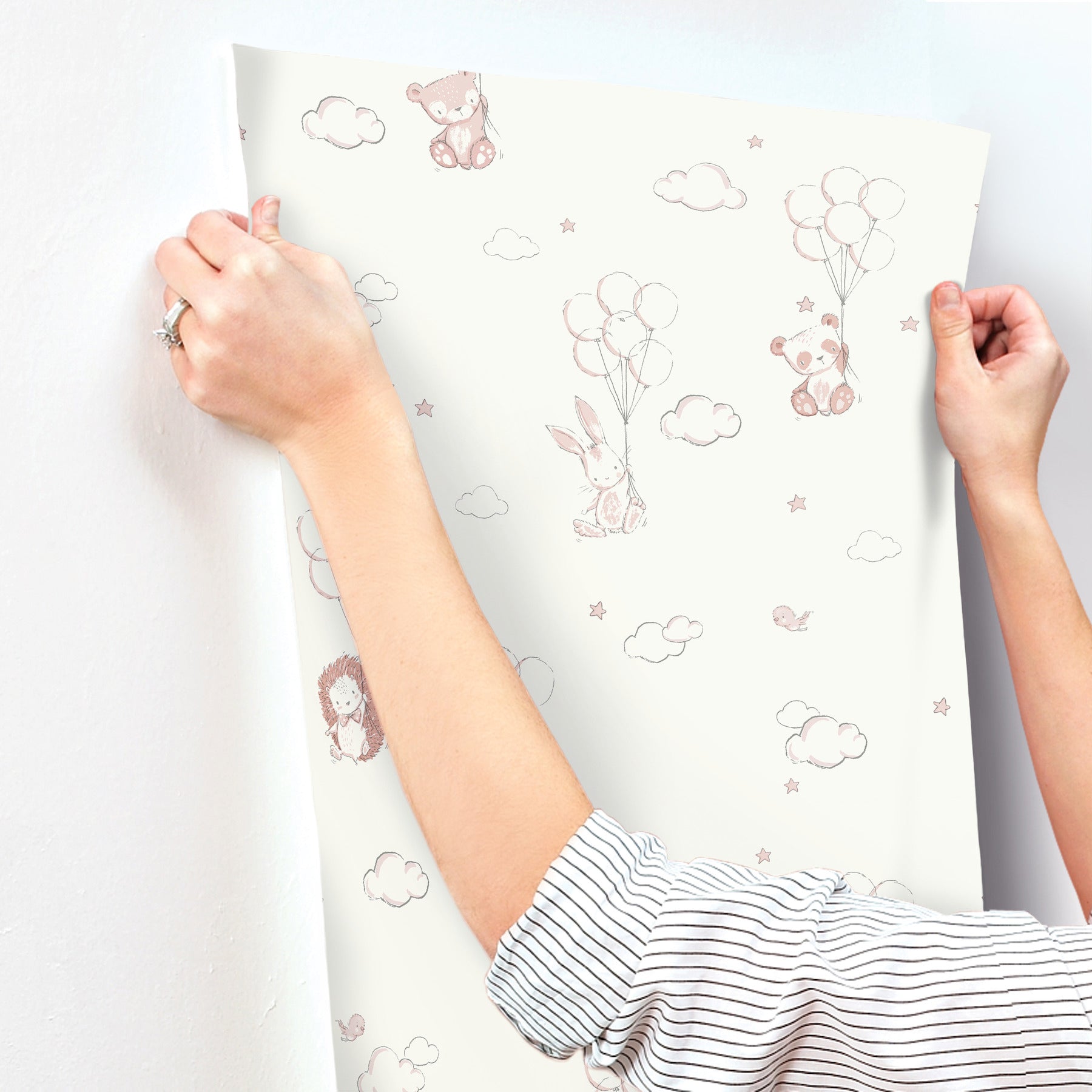 floating-balloons-pink-animal-wallpaper-york-wallcoverings-4203-27555 - York Wallcoverings Papel pintado