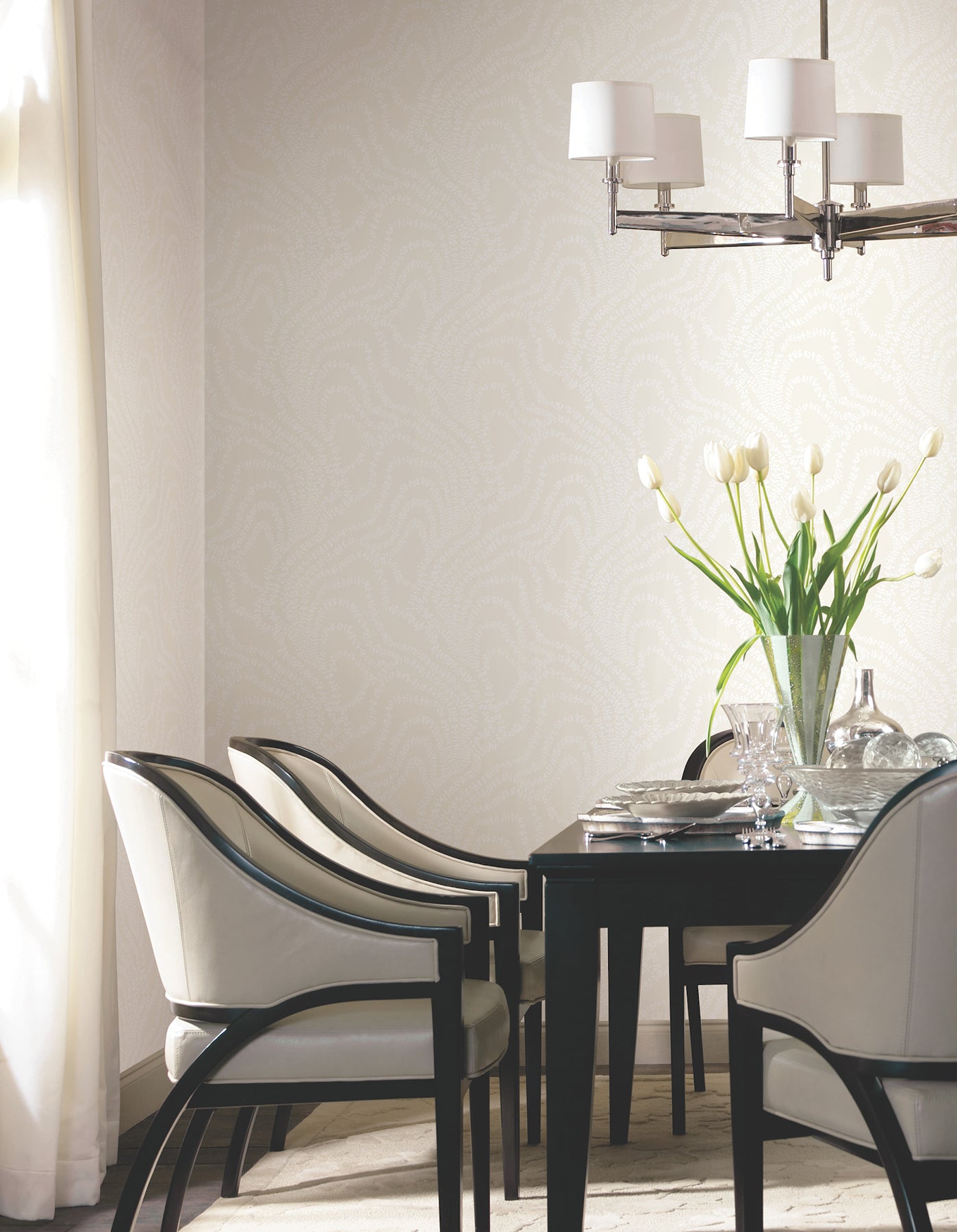 string-of-pearls-pearl-vine-wallpaper-york-wallcoverings-vr1514