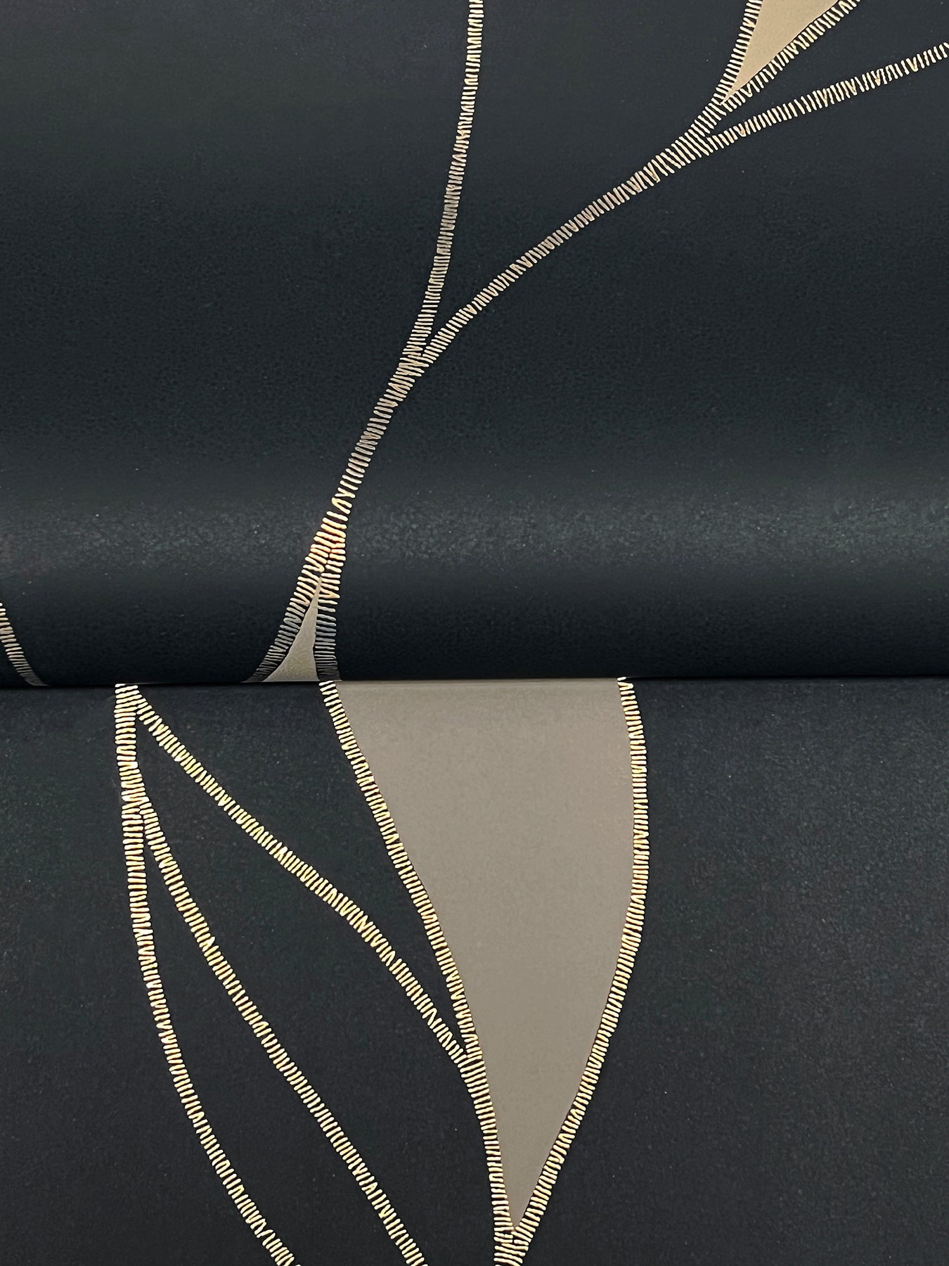 society-hill-black-abstract-leaf-wallpaper-york-wallcoverings-vr1549