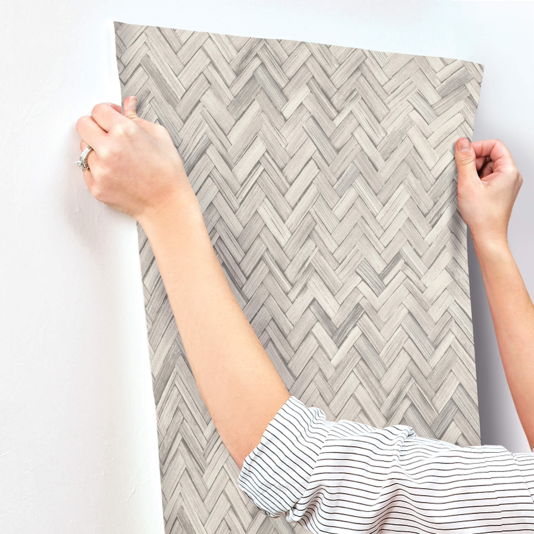 ellery-light-grey-herringbone-wallpaper-york-wallcoverings-4202-410365 - York Wallcoverings Wallpaper