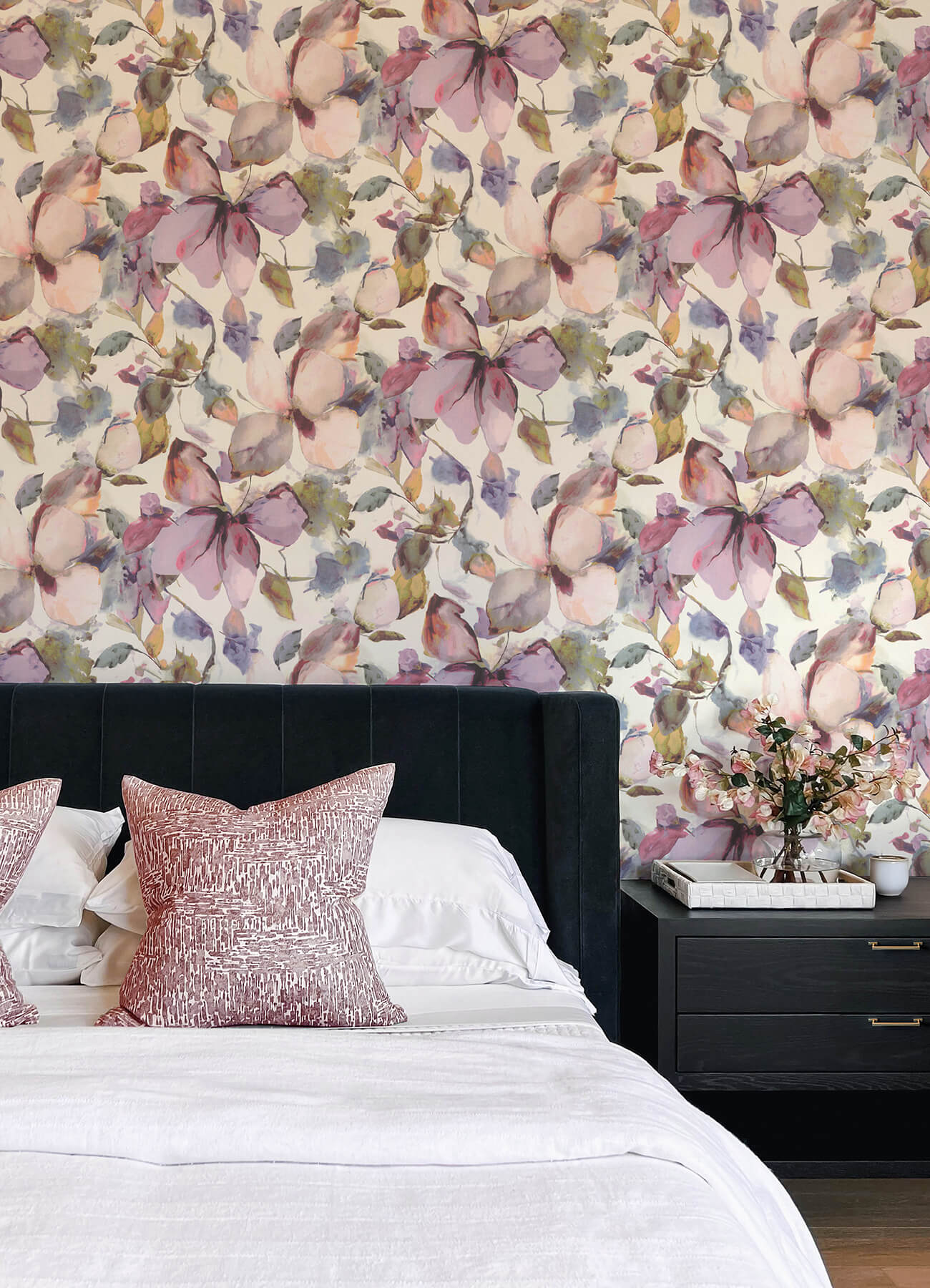 liliana-plum-floral-wallpaper-york-wallcoverings-4202-481228 - York Wallcoverings Wallpaper